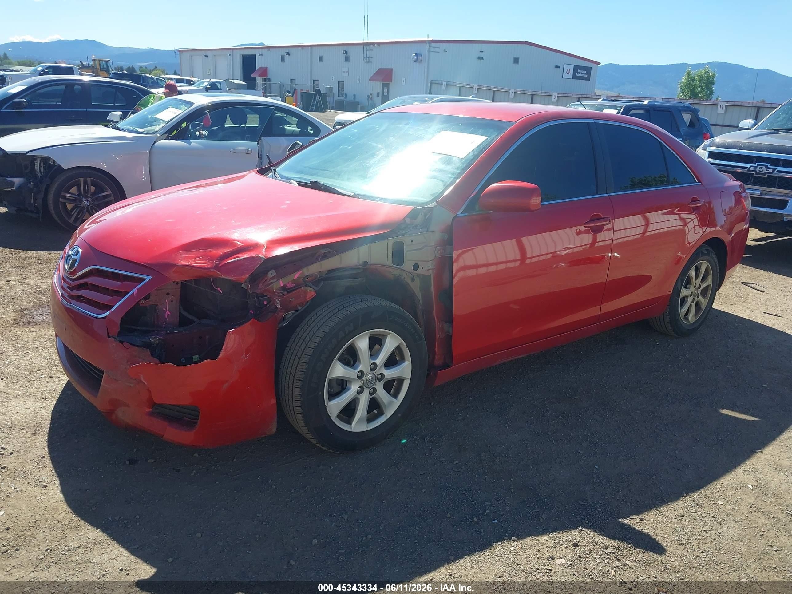 2011 Toyota Camry Le Red vin: 4T4BF3EK3BR207658