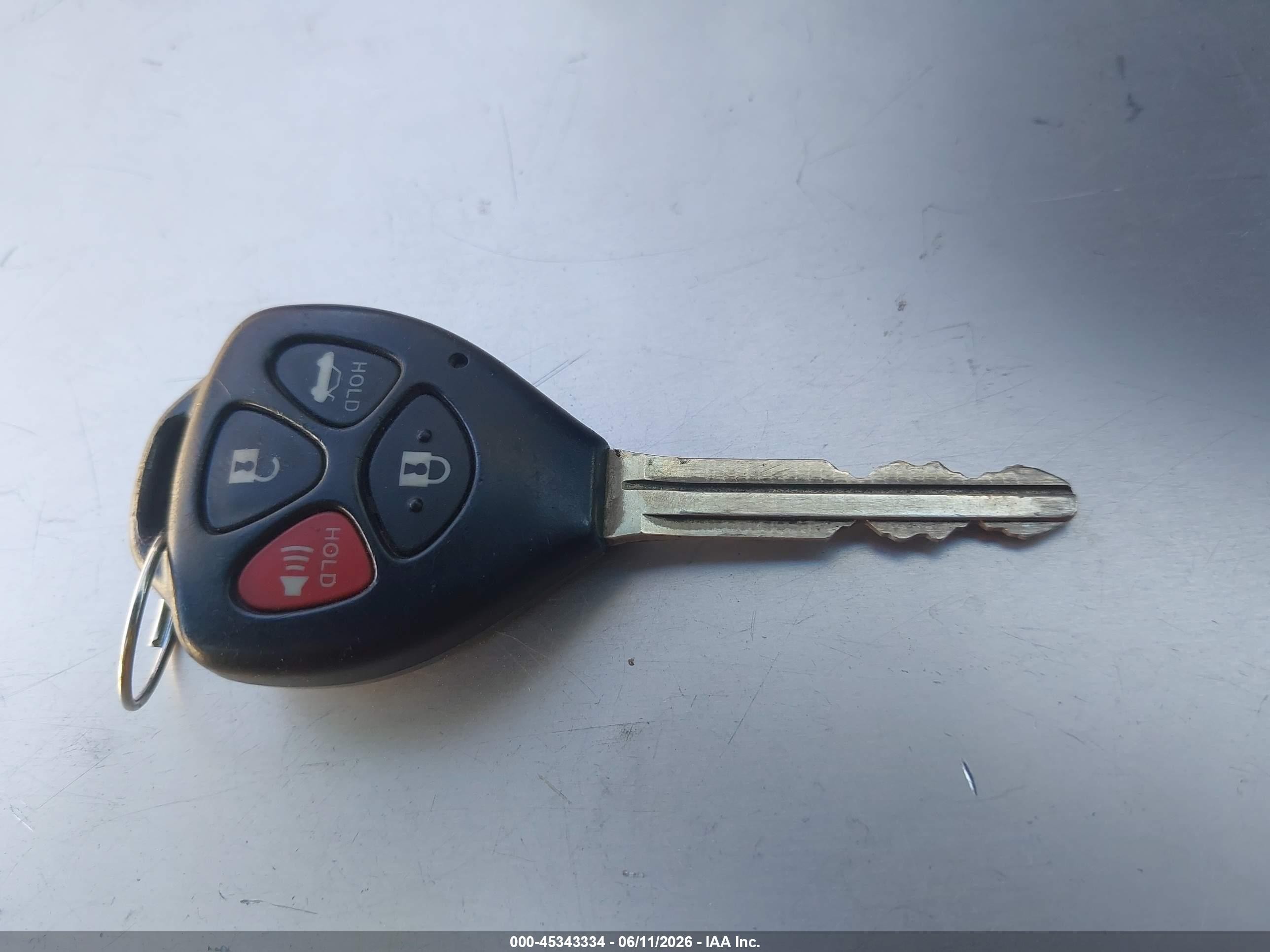 2011 Toyota Camry Le Red vin: 4T4BF3EK3BR207658