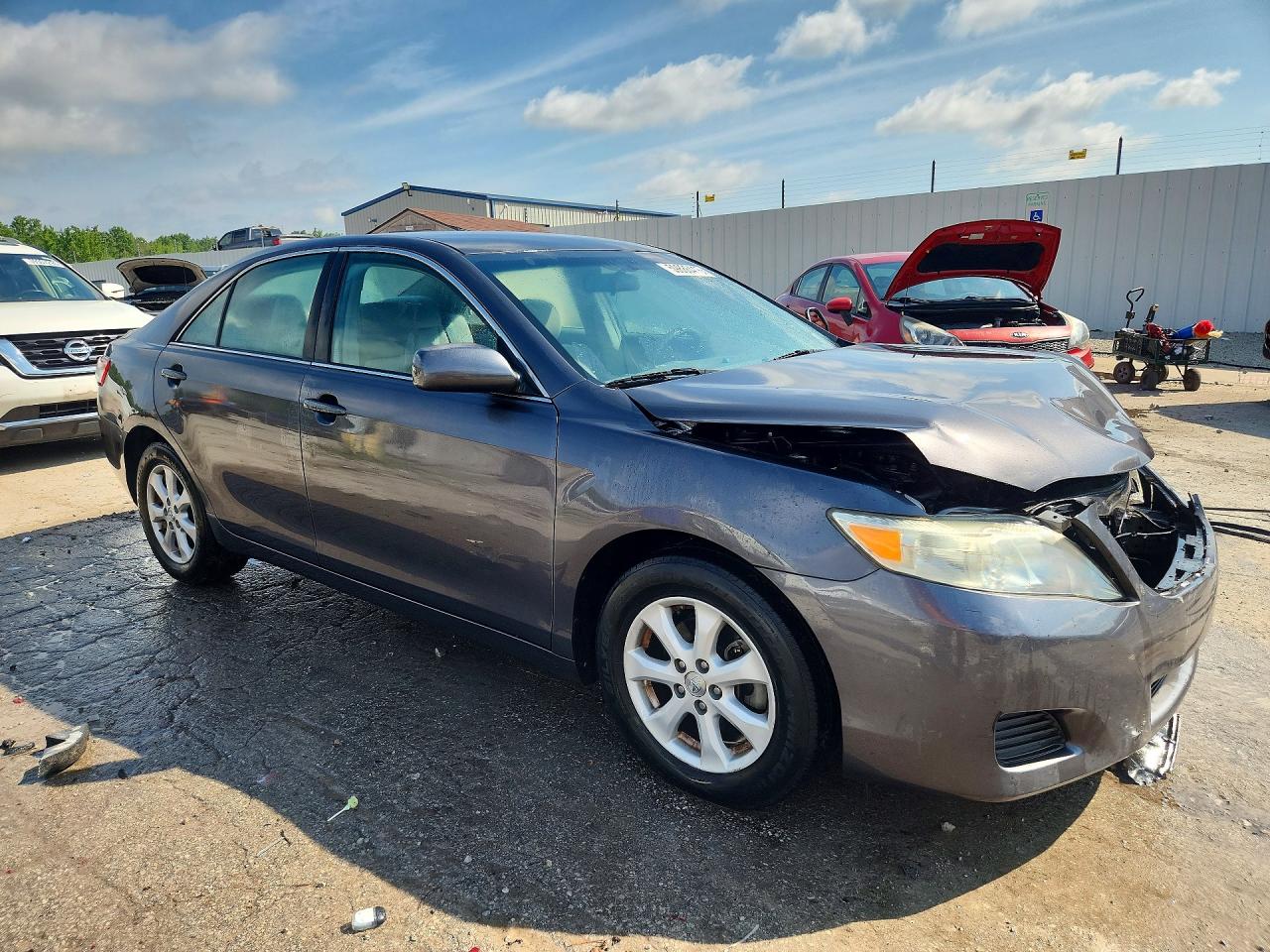 2011 Toyota Camry Le Gray vin: 4T4BF3EK3BR215727