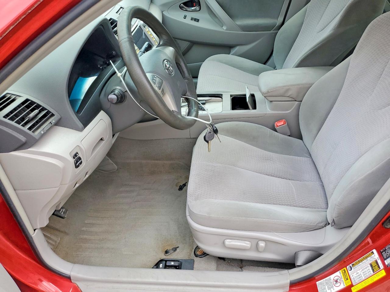 2011 Toyota Camry Le Красный vin: 4T4BF3EK3BR217476