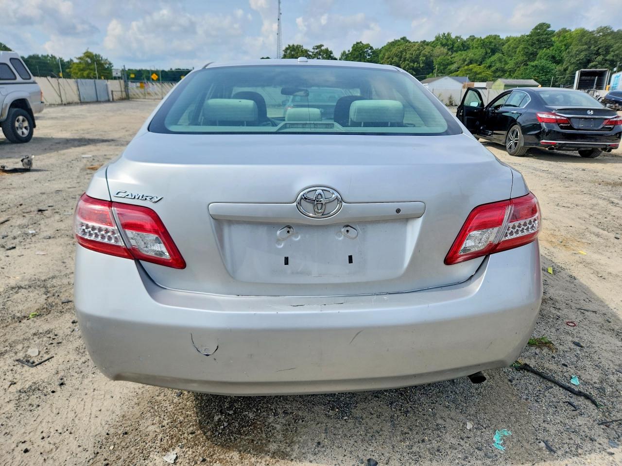 2011 Toyota Camry Base Silver vin: 4T4BF3EK3BR218322