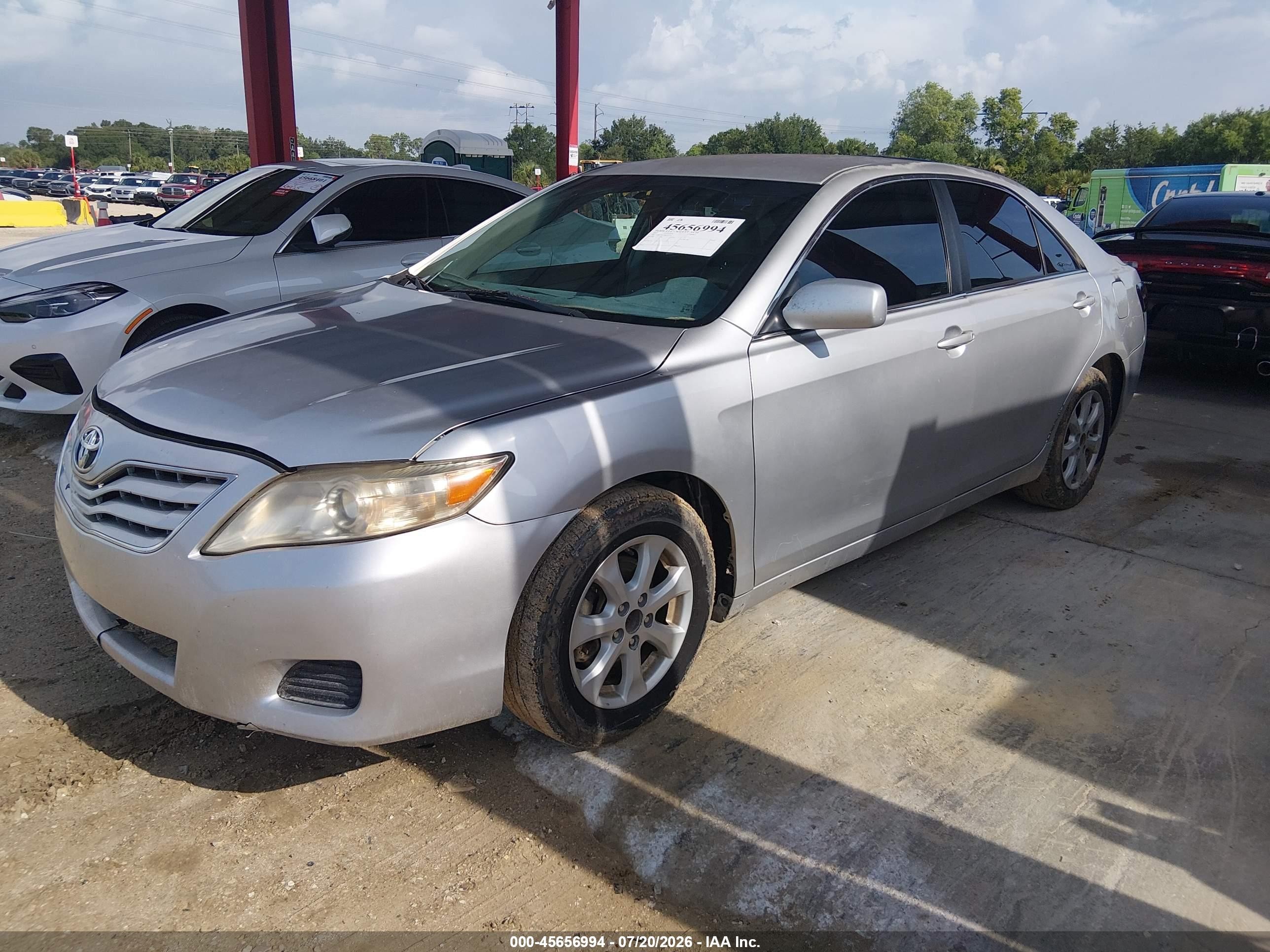 2011 Toyota Camry Le Gray vin: 4T4BF3EK3BR219275