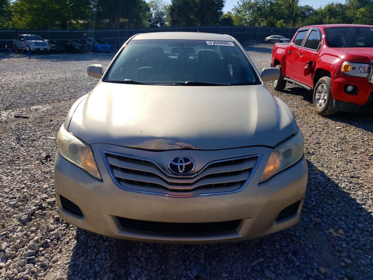 2010 Toyota Camry Le Gold vin: 4T4BF3EK4AR001358