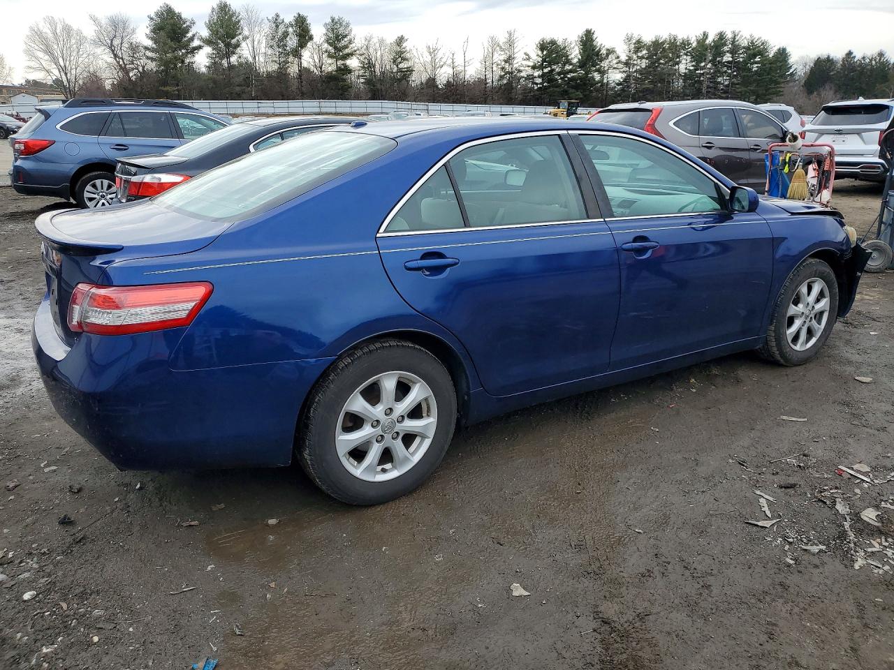 2010 Toyota Camry Le Blue vin: 4T4BF3EK4AR003112