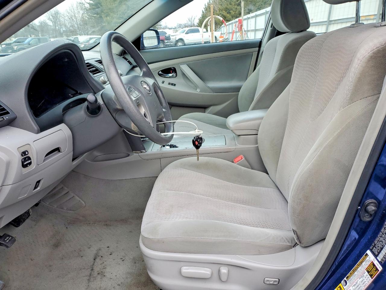 2010 Toyota Camry Le Blue vin: 4T4BF3EK4AR003112