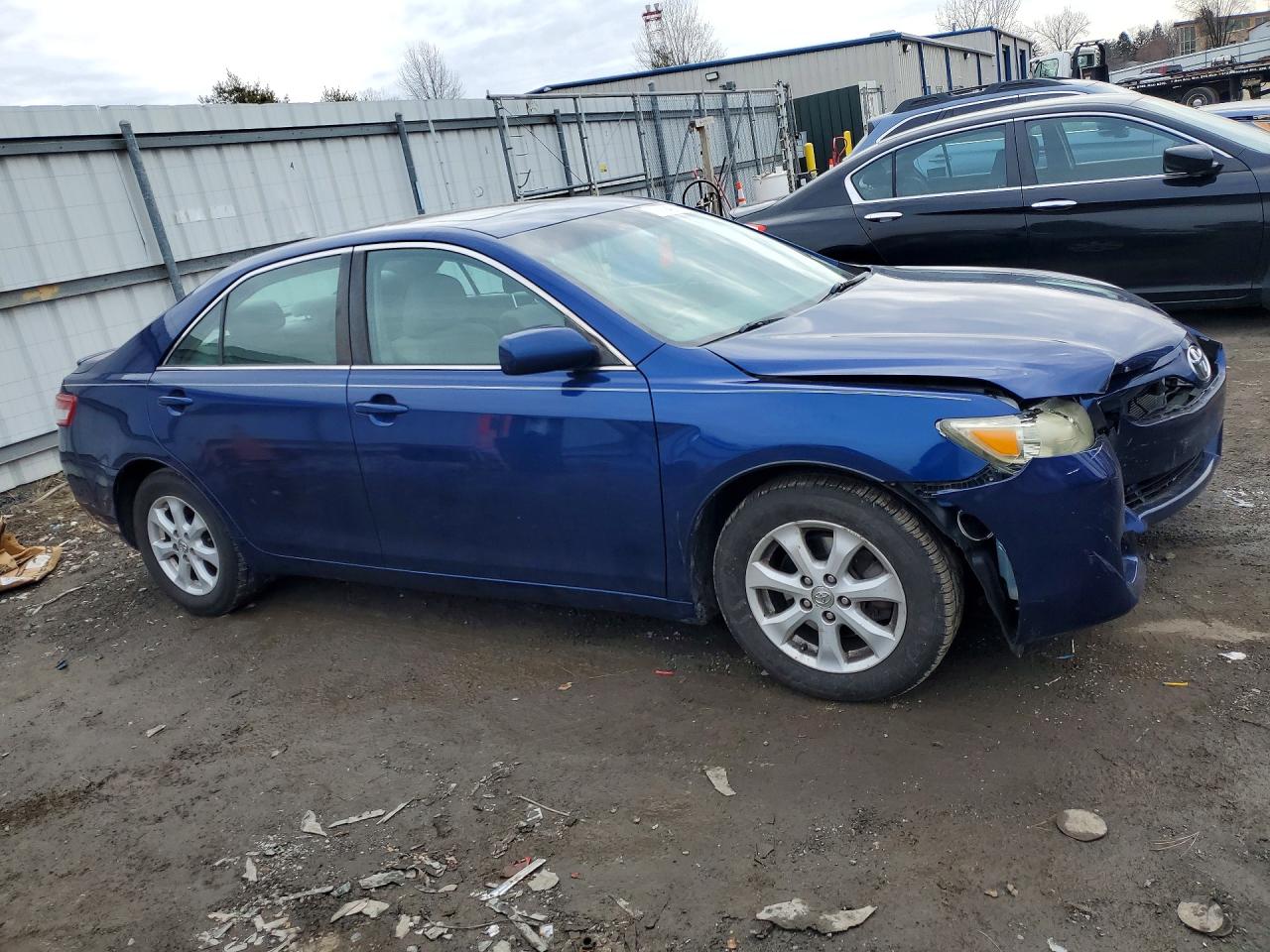 2010 Toyota Camry Le Blue vin: 4T4BF3EK4AR003112