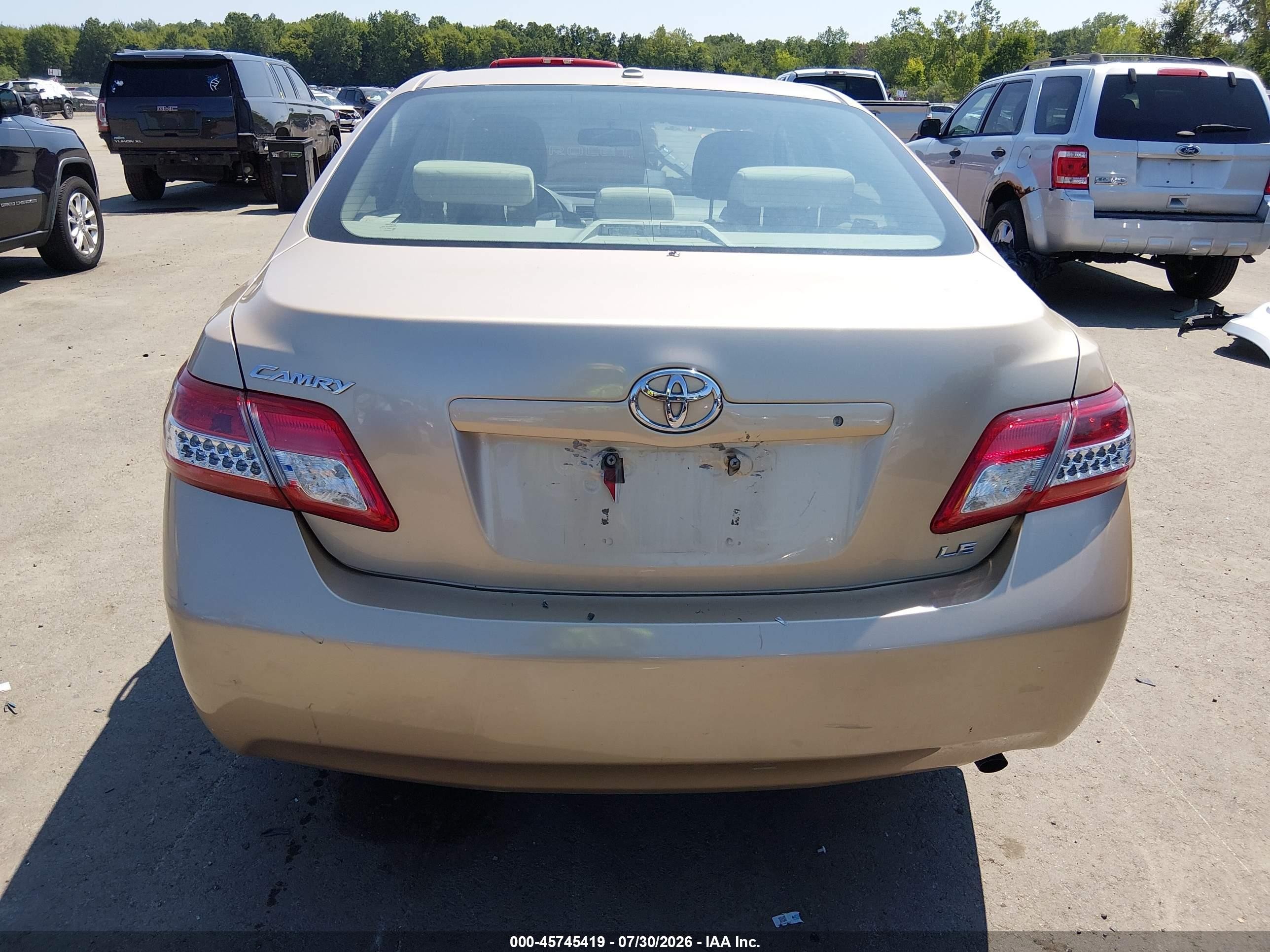 2010 Toyota Camry Le Brown vin: 4T4BF3EK4AR007483