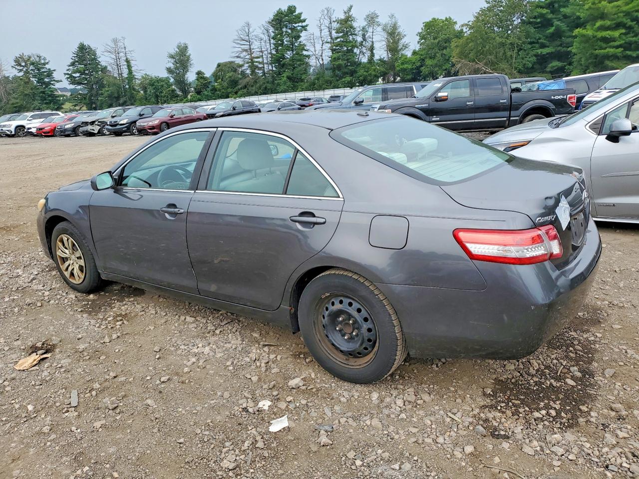 2010 Toyota Camry Le Серый vin: 4T4BF3EK4AR018337