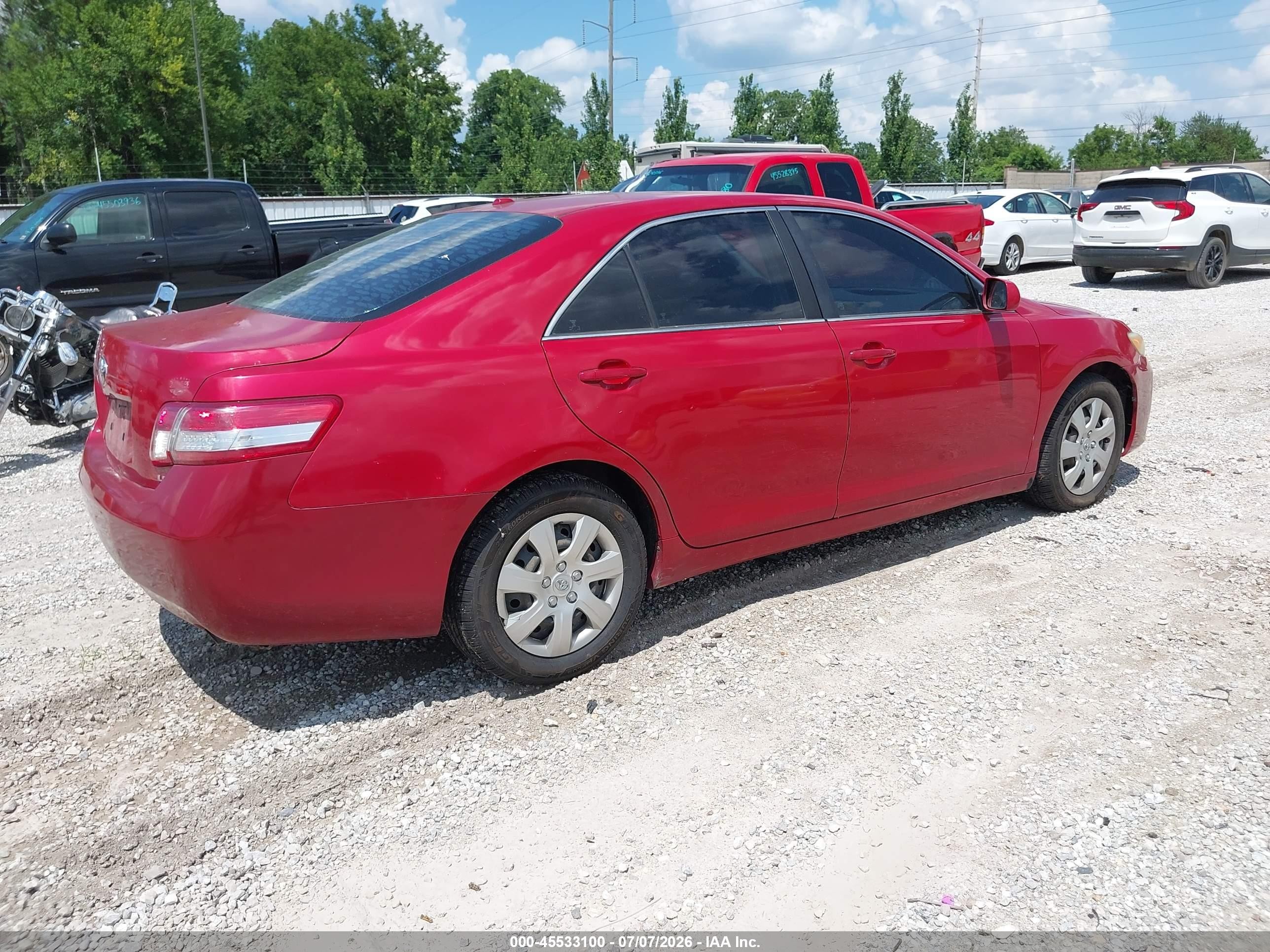 2010 Toyota Camry Le Red vin: 4T4BF3EK4AR024591