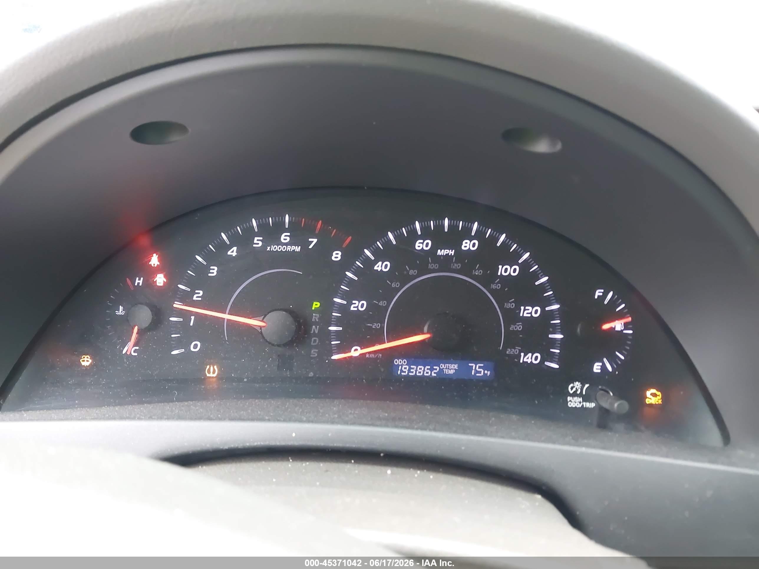 2010 Toyota Camry Le Бежевый vin: 4T4BF3EK4AR042864