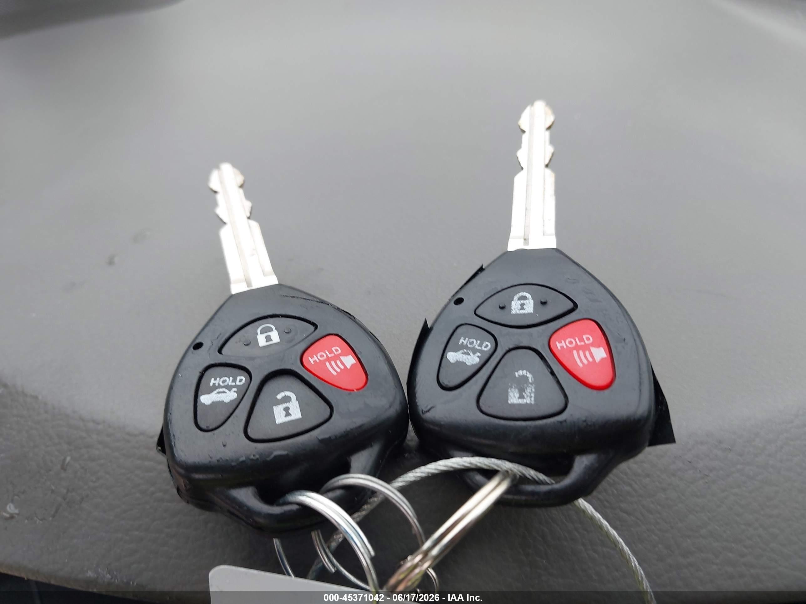 2010 Toyota Camry Le Бежевый vin: 4T4BF3EK4AR042864