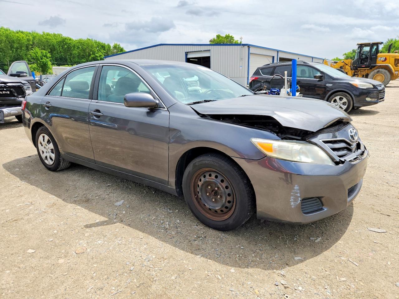 2010 Toyota Camry Le Gray vin: 4T4BF3EK4AR043707