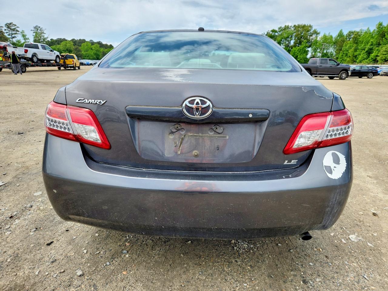 2010 Toyota Camry Le Gray vin: 4T4BF3EK4AR043707