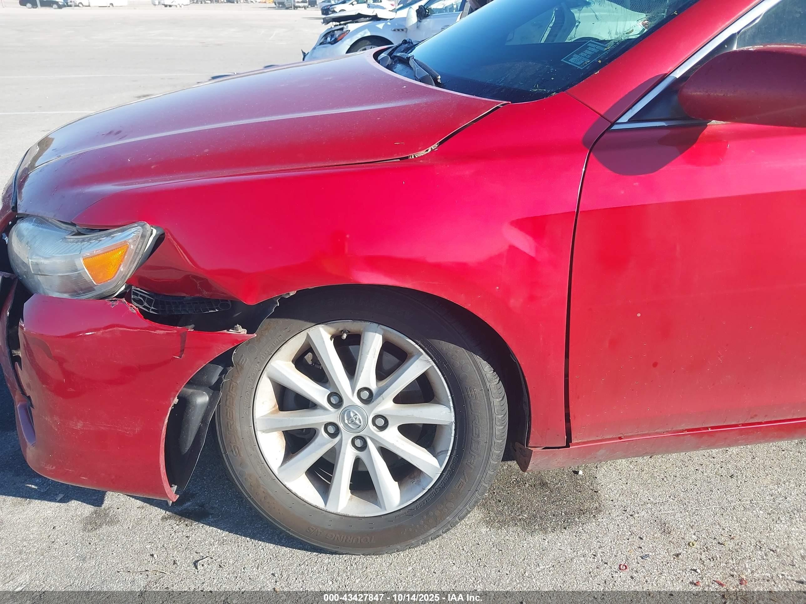2010 Toyota Camry Xle Red vin: 4T4BF3EK4AR044906