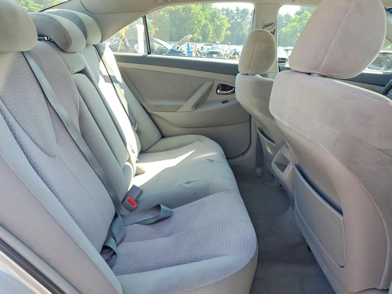 2010 Toyota Camry Base Silver vin: 4T4BF3EK4AR067232
