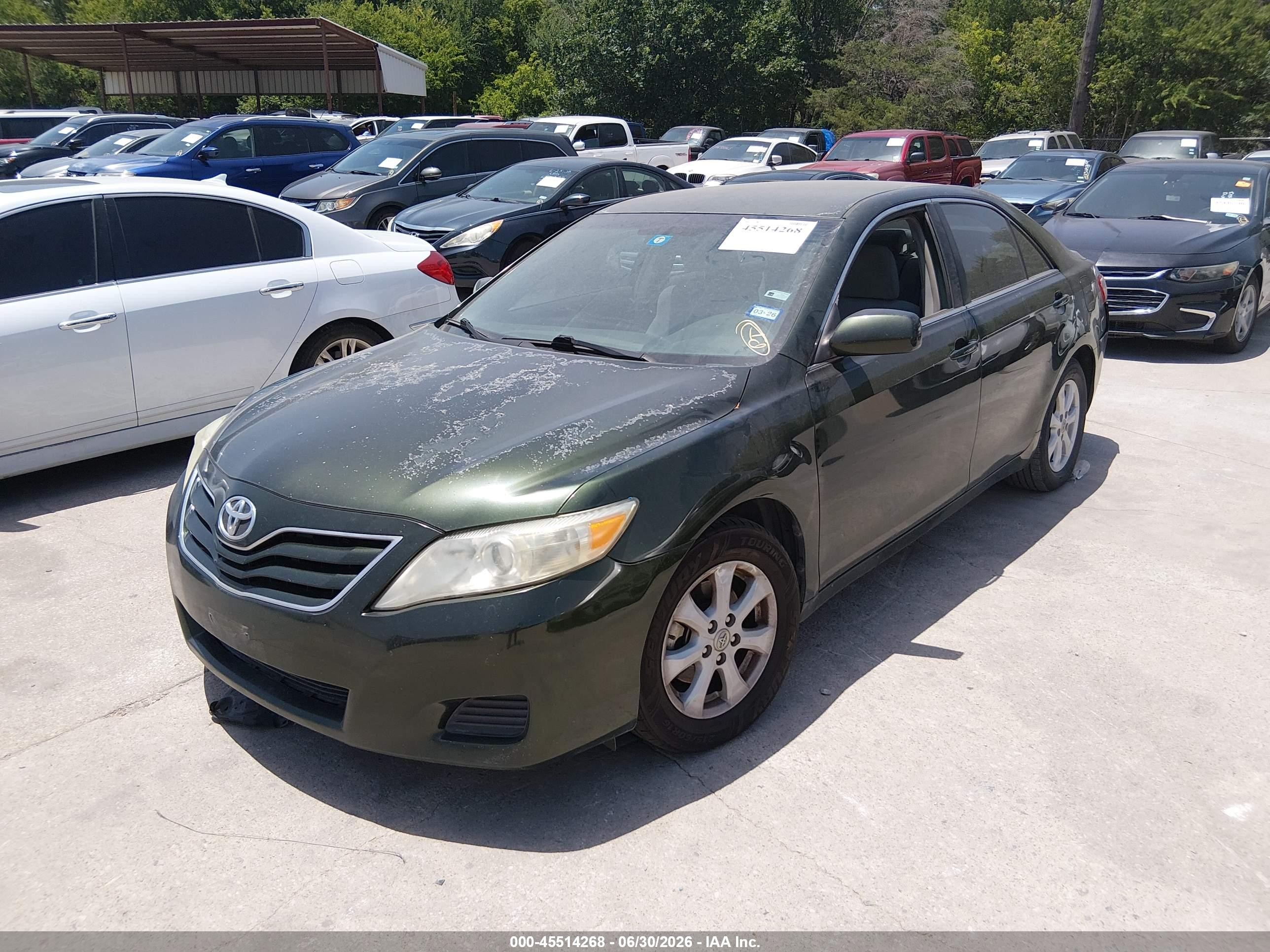 2010 Toyota Camry Le Green vin: 4T4BF3EK4AR073094