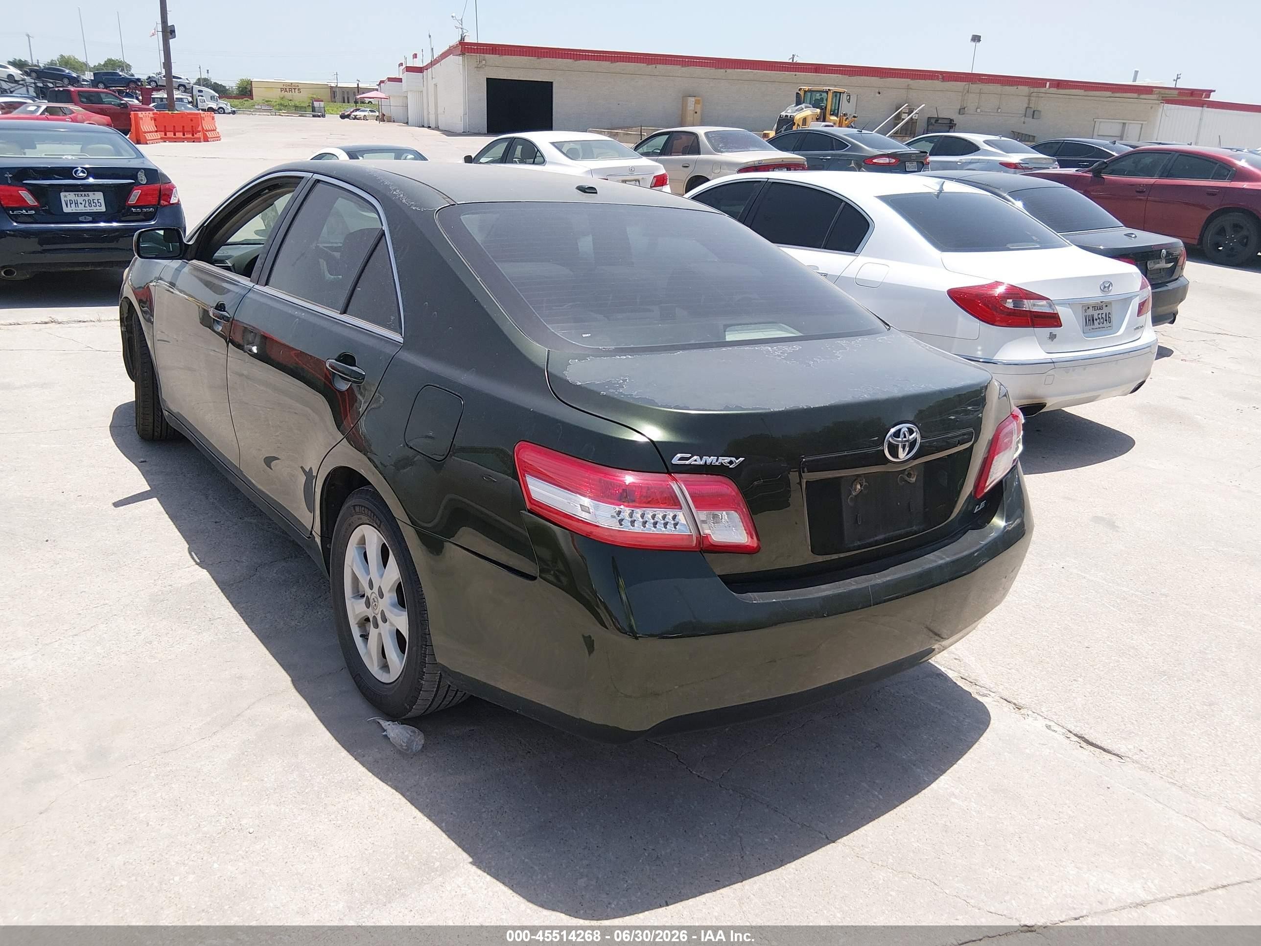 2010 Toyota Camry Le Green vin: 4T4BF3EK4AR073094