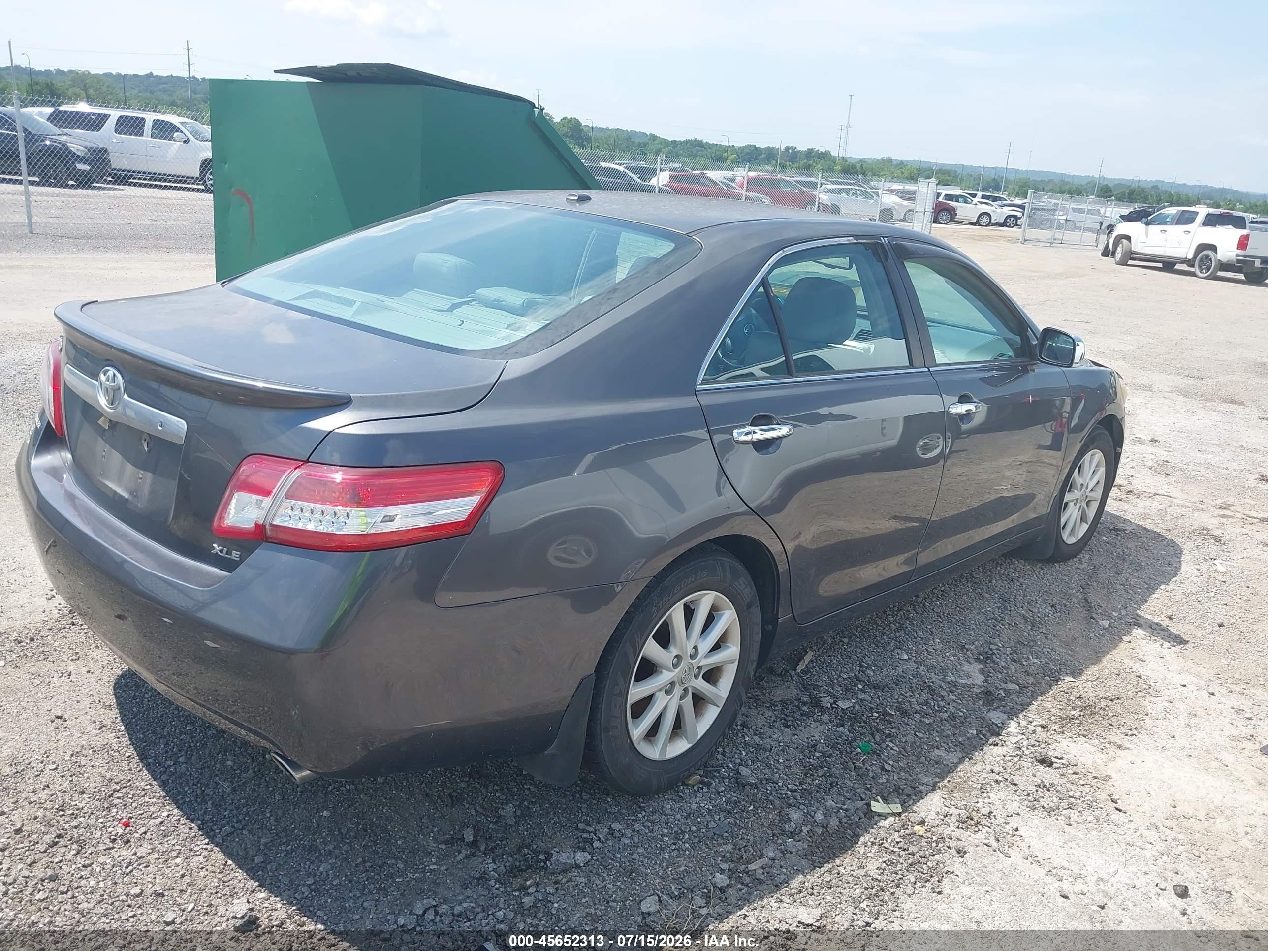 2010 Toyota Camry Xle Gray vin: 4T4BF3EK4AR080739