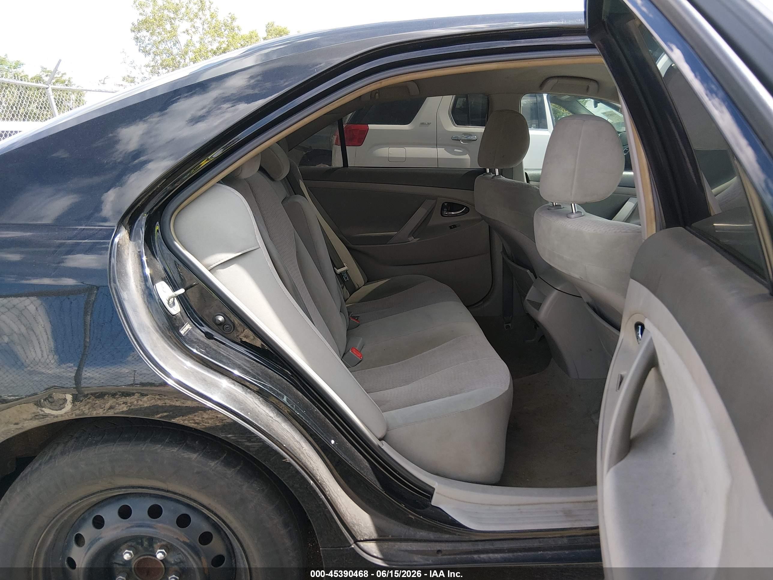 2010 Toyota Camry Le Black vin: 4T4BF3EK4AR085441