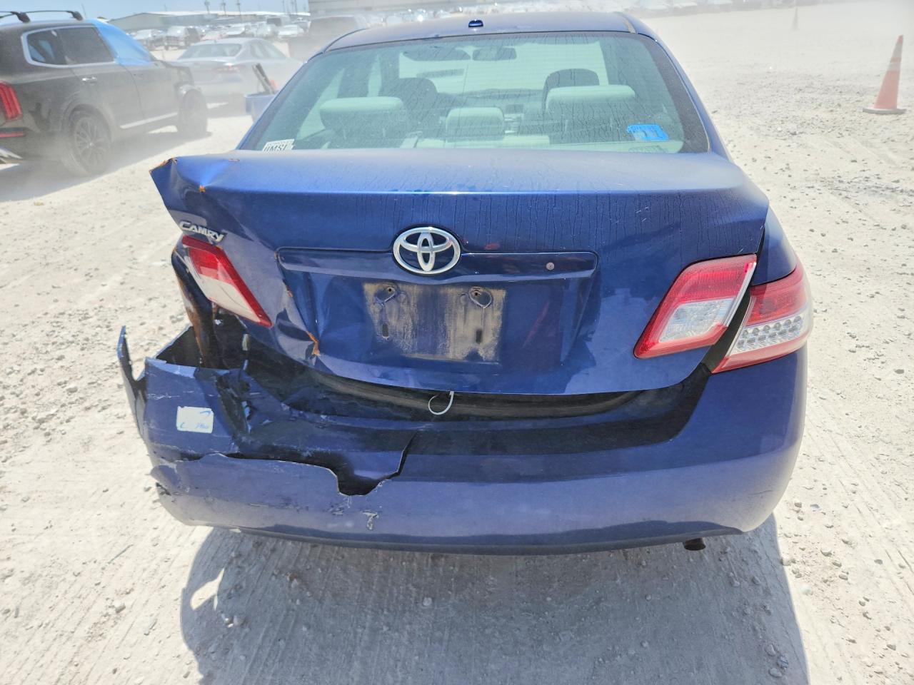 2011 Toyota Camry Le Blue vin: 4T4BF3EK4BR095632