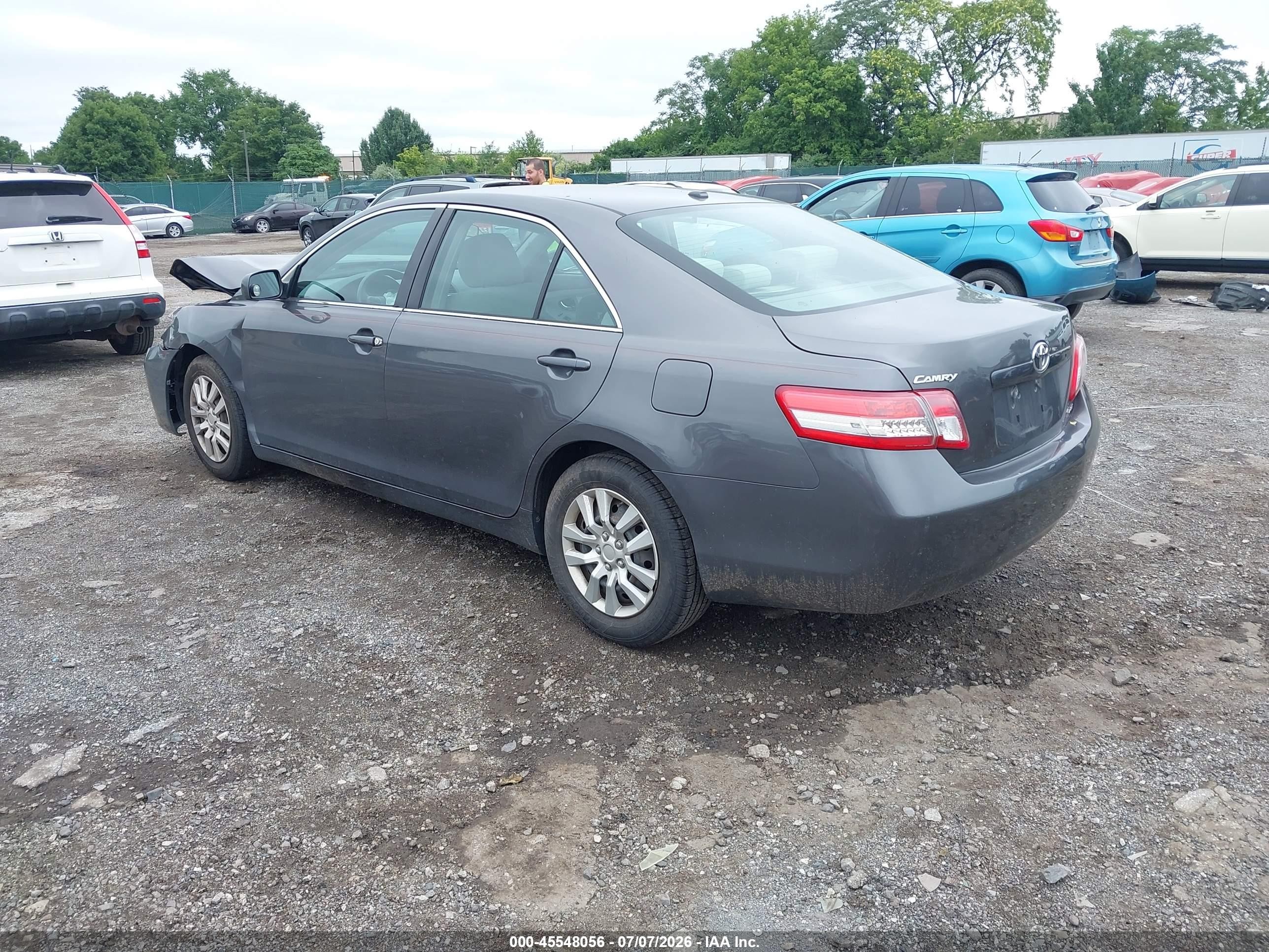 2011 Toyota Camry Le Gray vin: 4T4BF3EK4BR128127