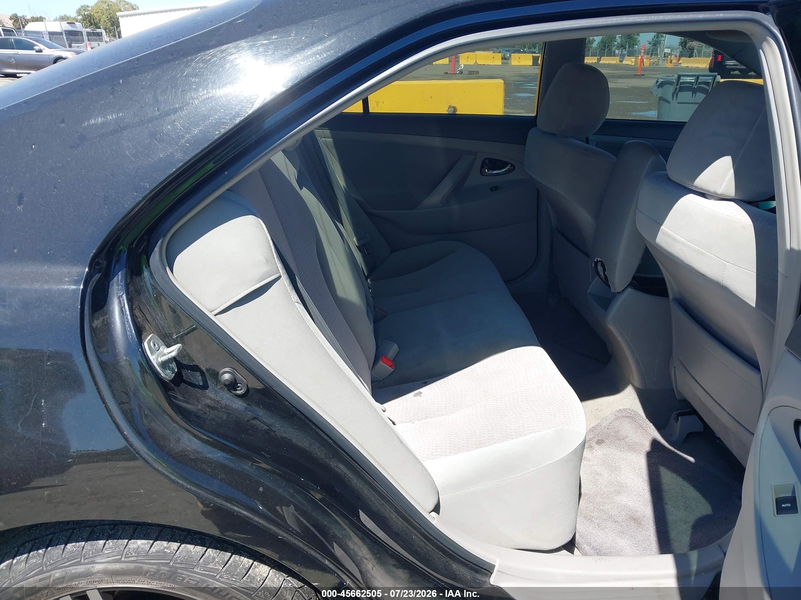 2011 Toyota Camry Le Black vin: 4T4BF3EK4BR130301