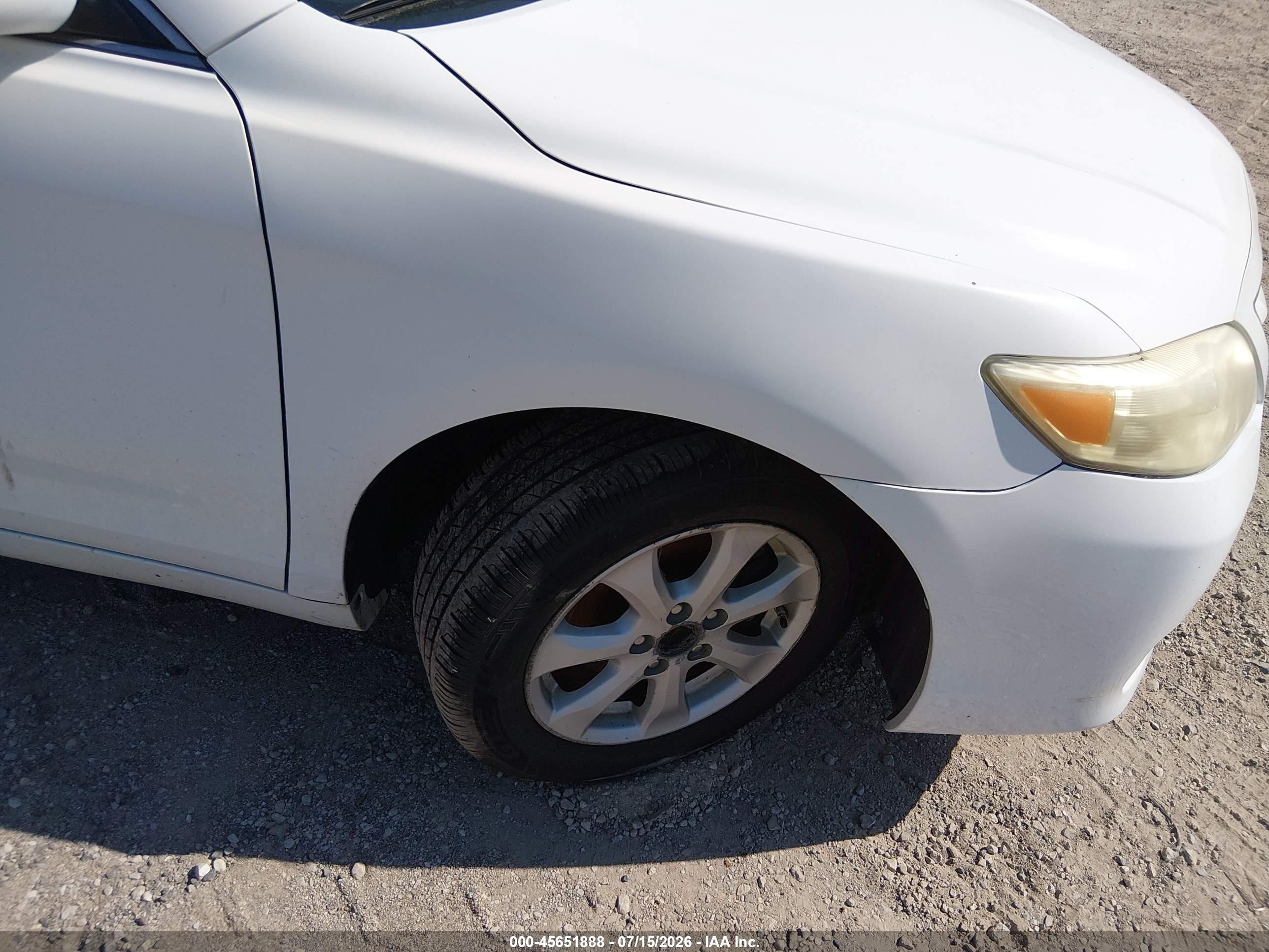 2011 Toyota Camry Le White vin: 4T4BF3EK4BR140780