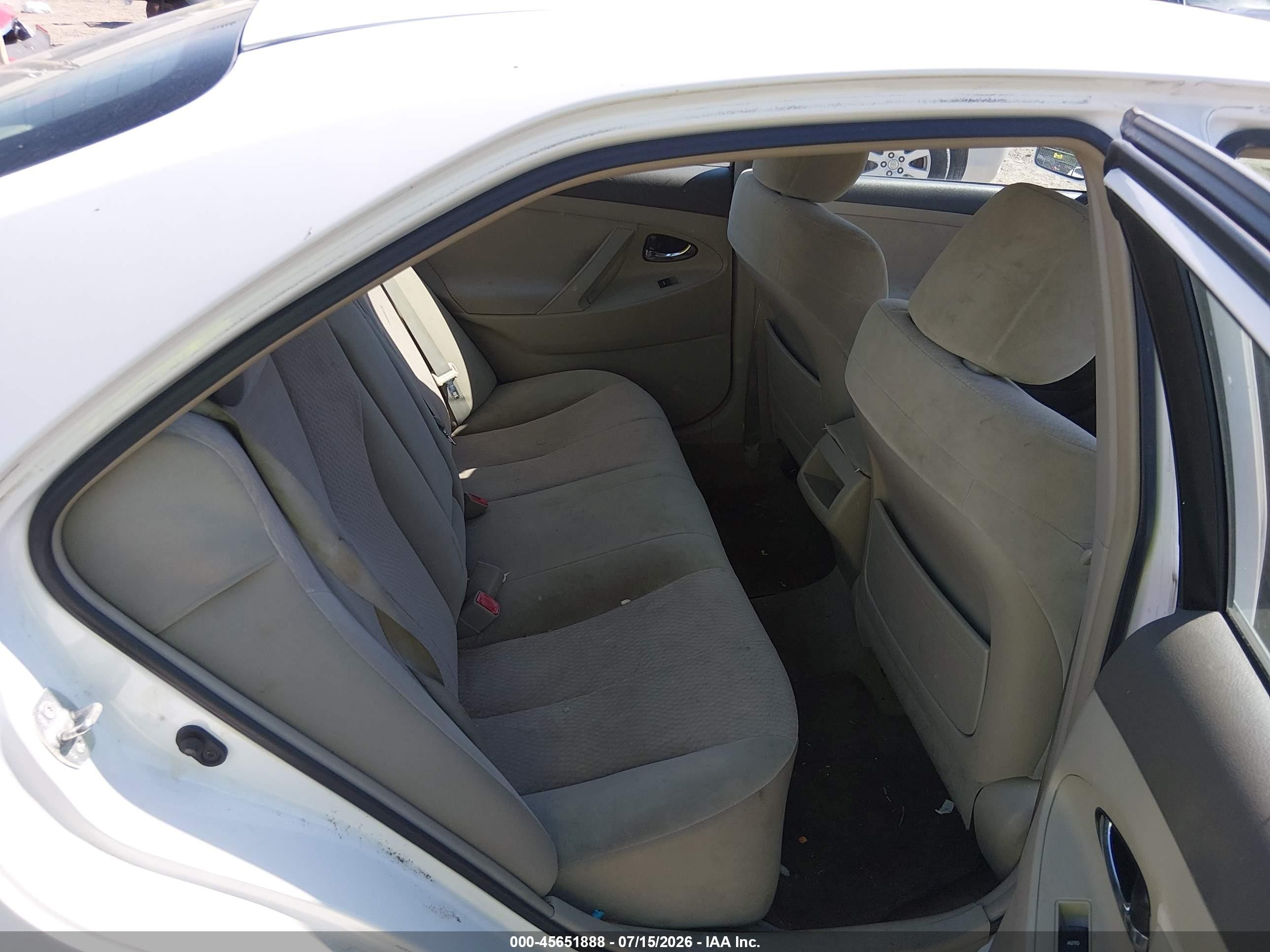 2011 Toyota Camry Le White vin: 4T4BF3EK4BR140780