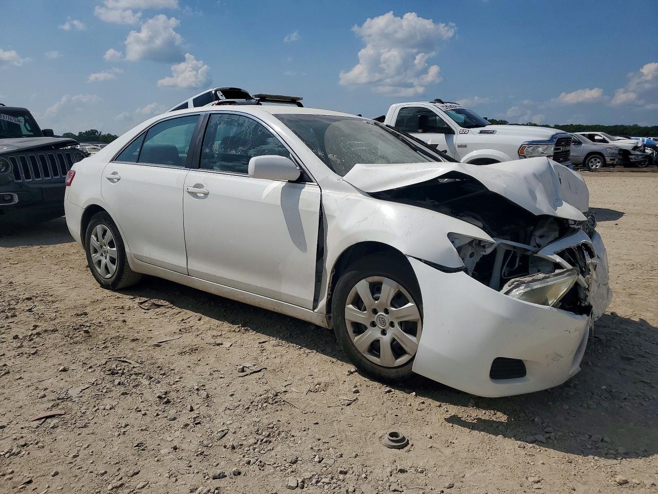 2011 Toyota Camry Base White vin: 4T4BF3EK4BR148622