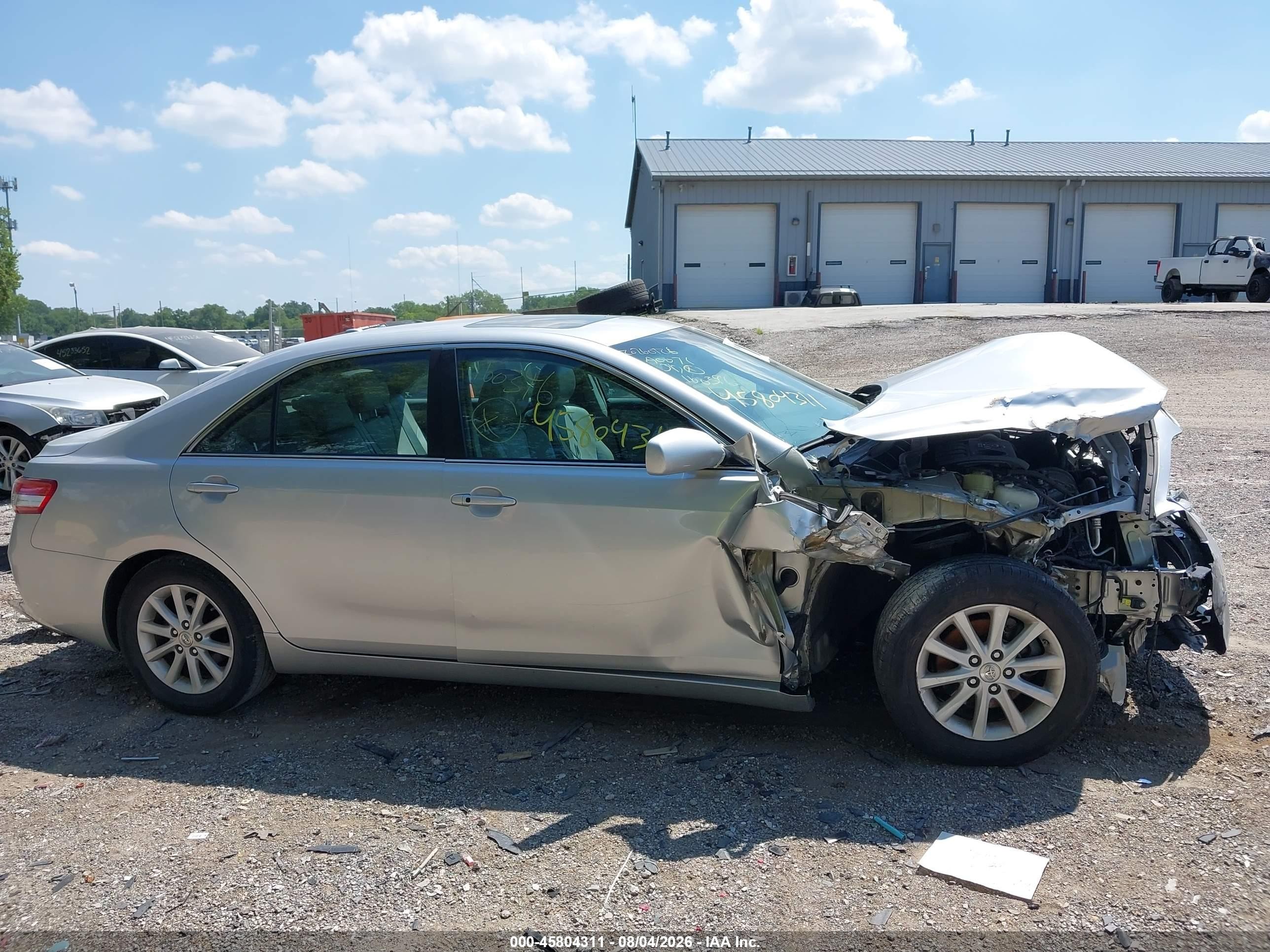 2011 Toyota Camry Xle Silver vin: 4T4BF3EK4BR160396