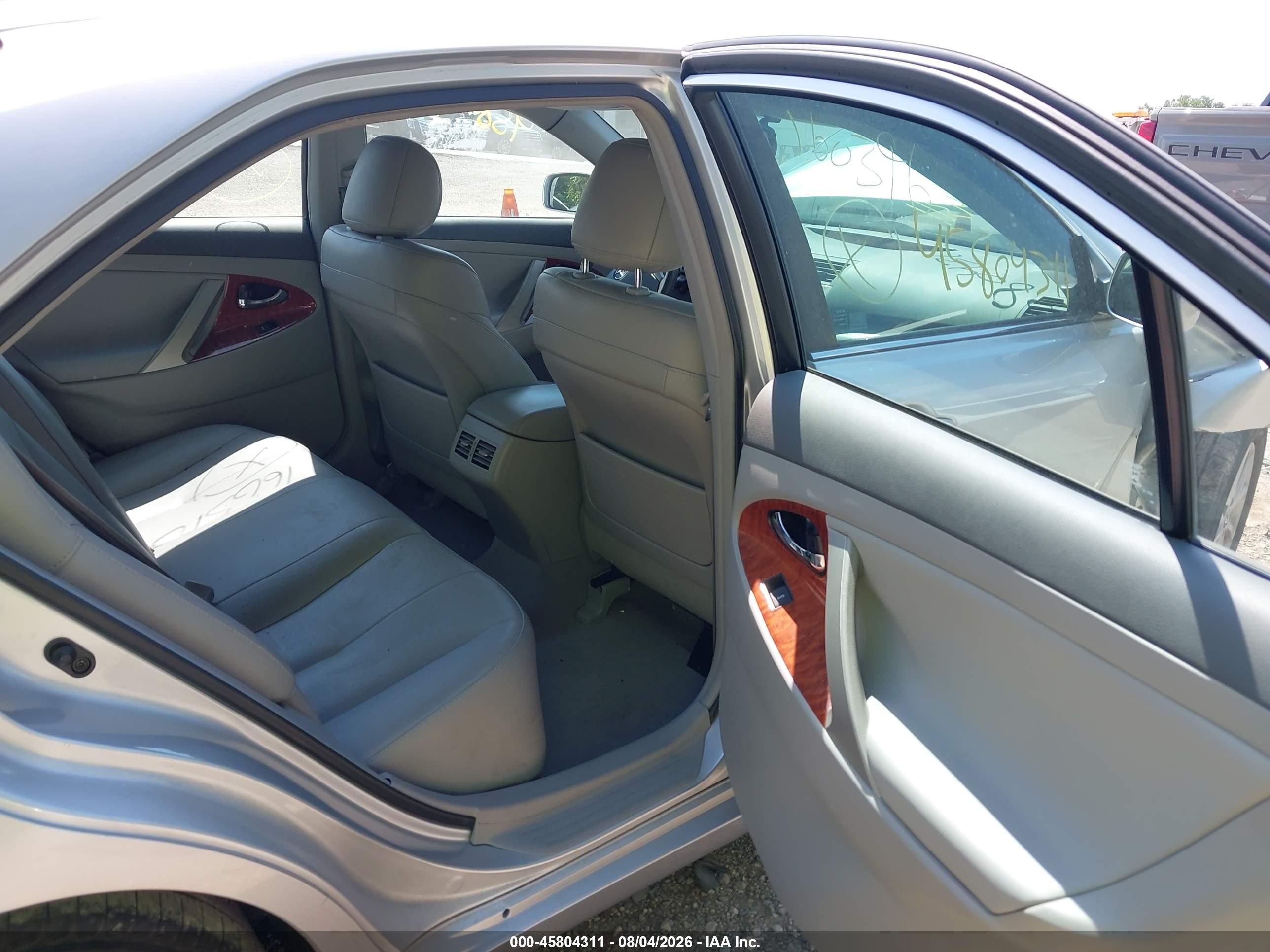 2011 Toyota Camry Xle Silver vin: 4T4BF3EK4BR160396