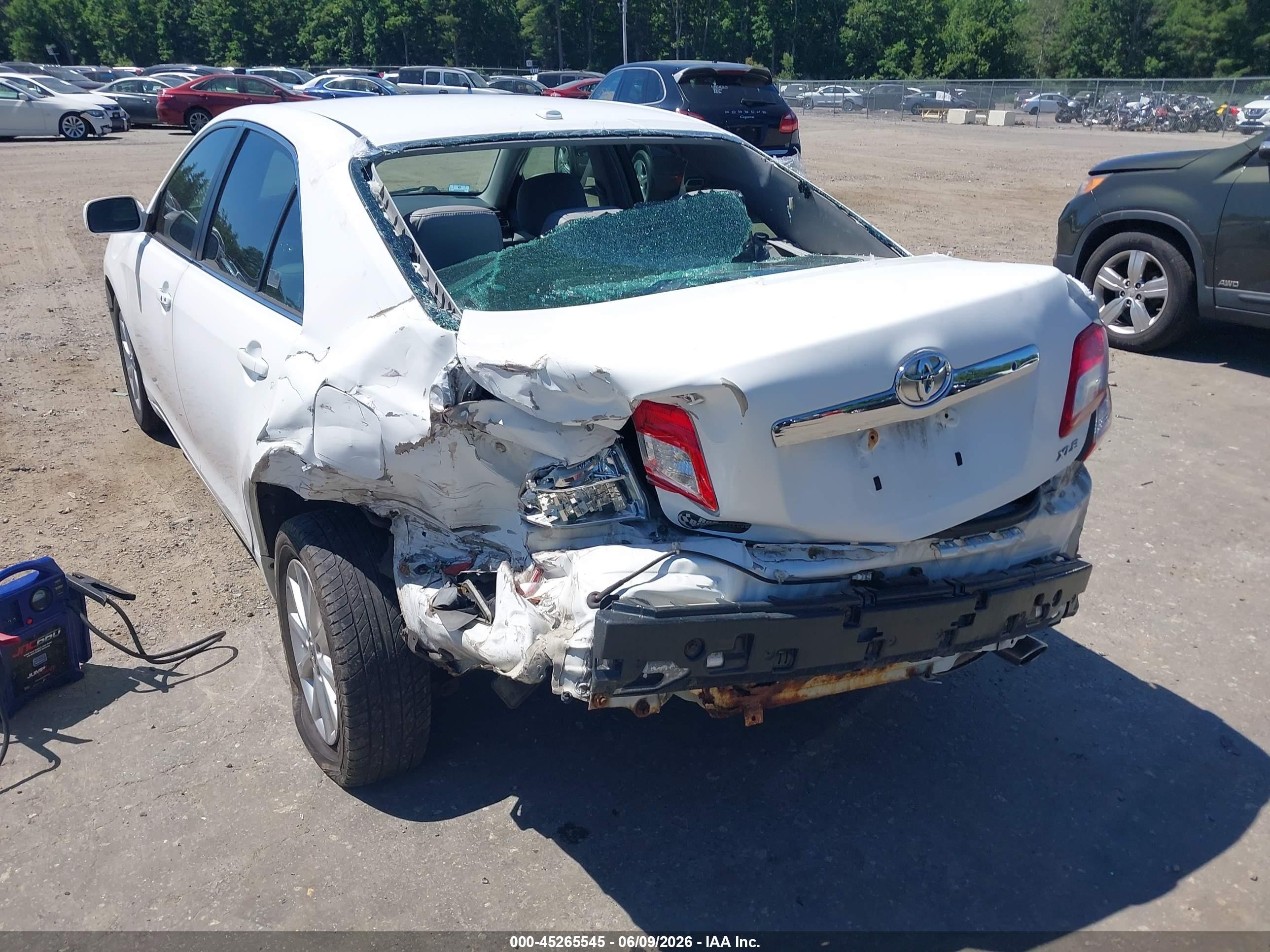 2011 Toyota Camry Xle White vin: 4T4BF3EK4BR165873