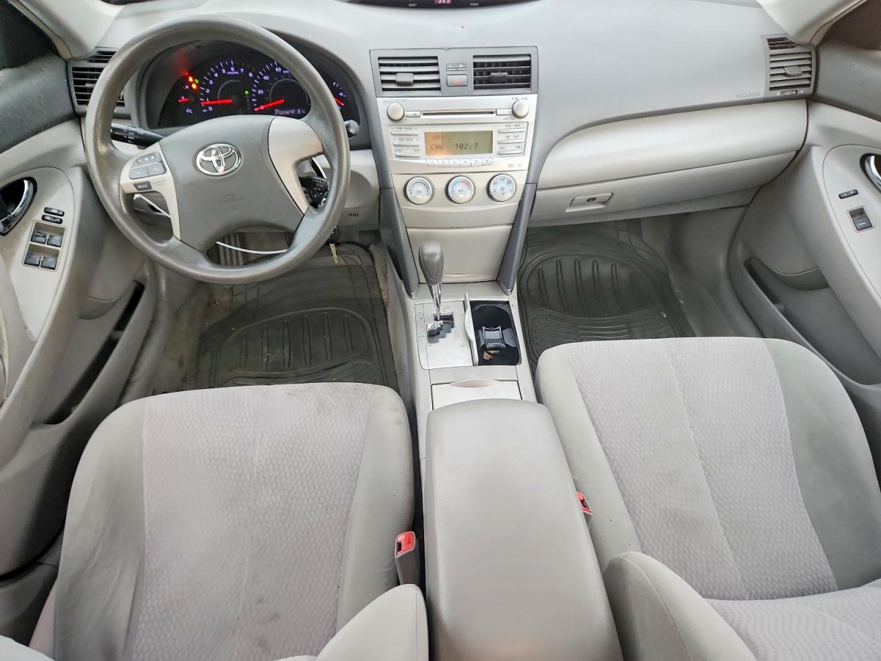 2011 Toyota Camry Le Серебряный vin: 4T4BF3EK4BR182897