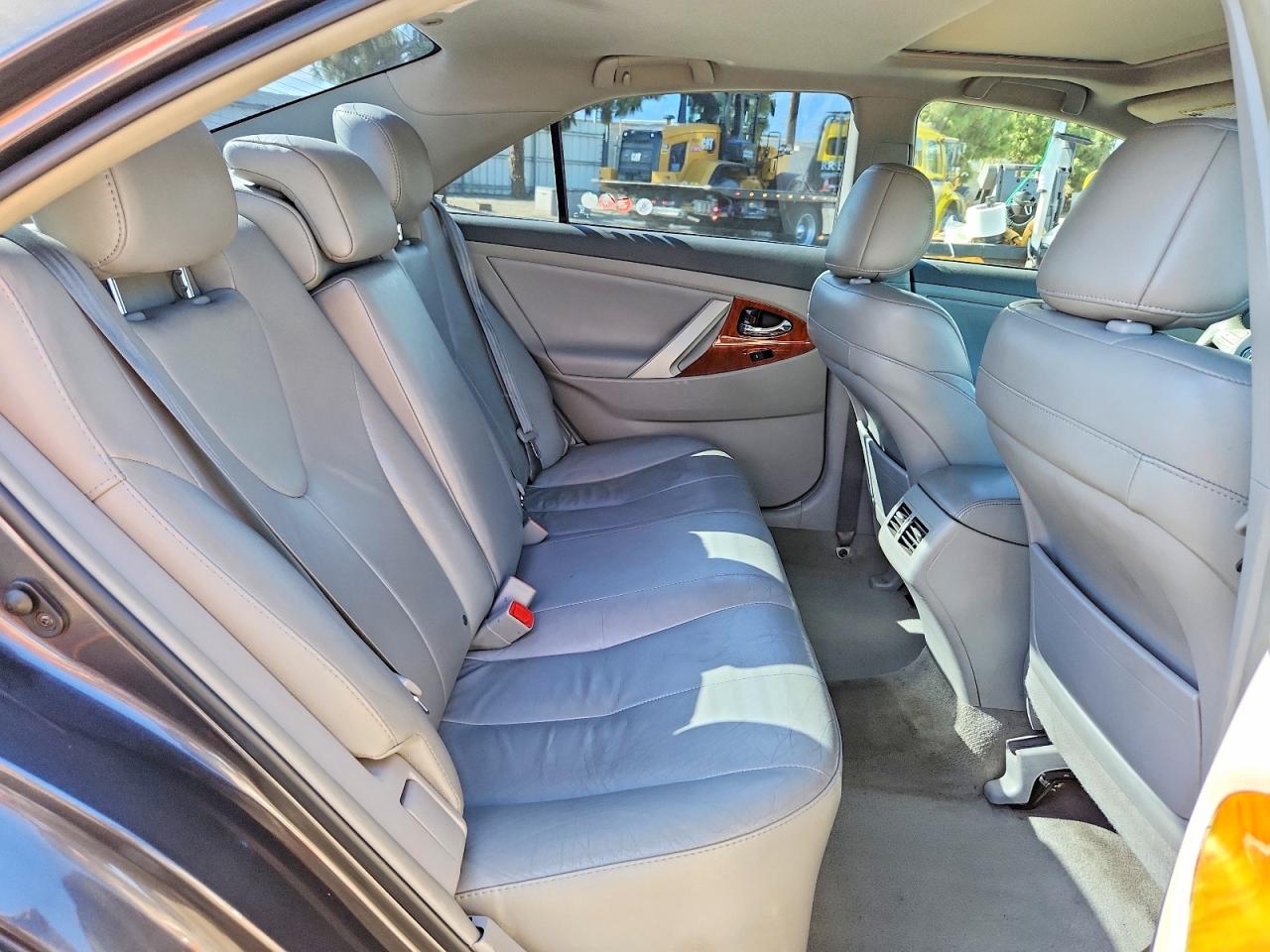 2011 Toyota Camry Xle Gray vin: 4T4BF3EK4BR190675