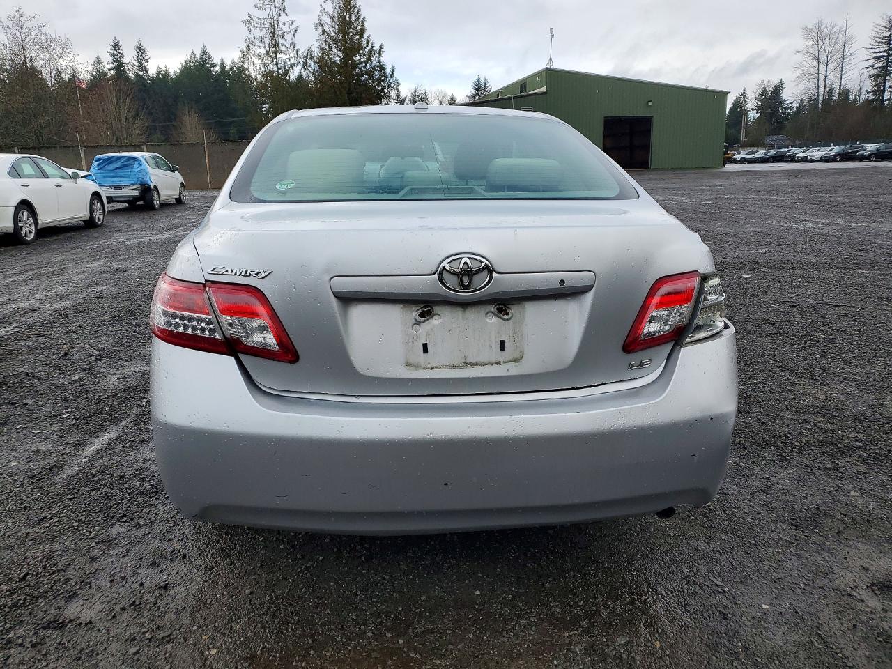 2011 Toyota Camry Le Silver vin: 4T4BF3EK4BR198226