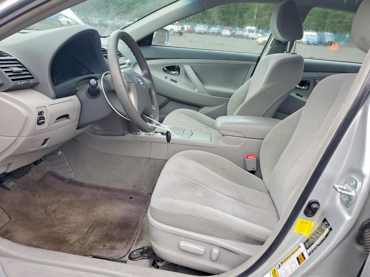 2011 Toyota Camry Le Silver vin: 4T4BF3EK4BR198226