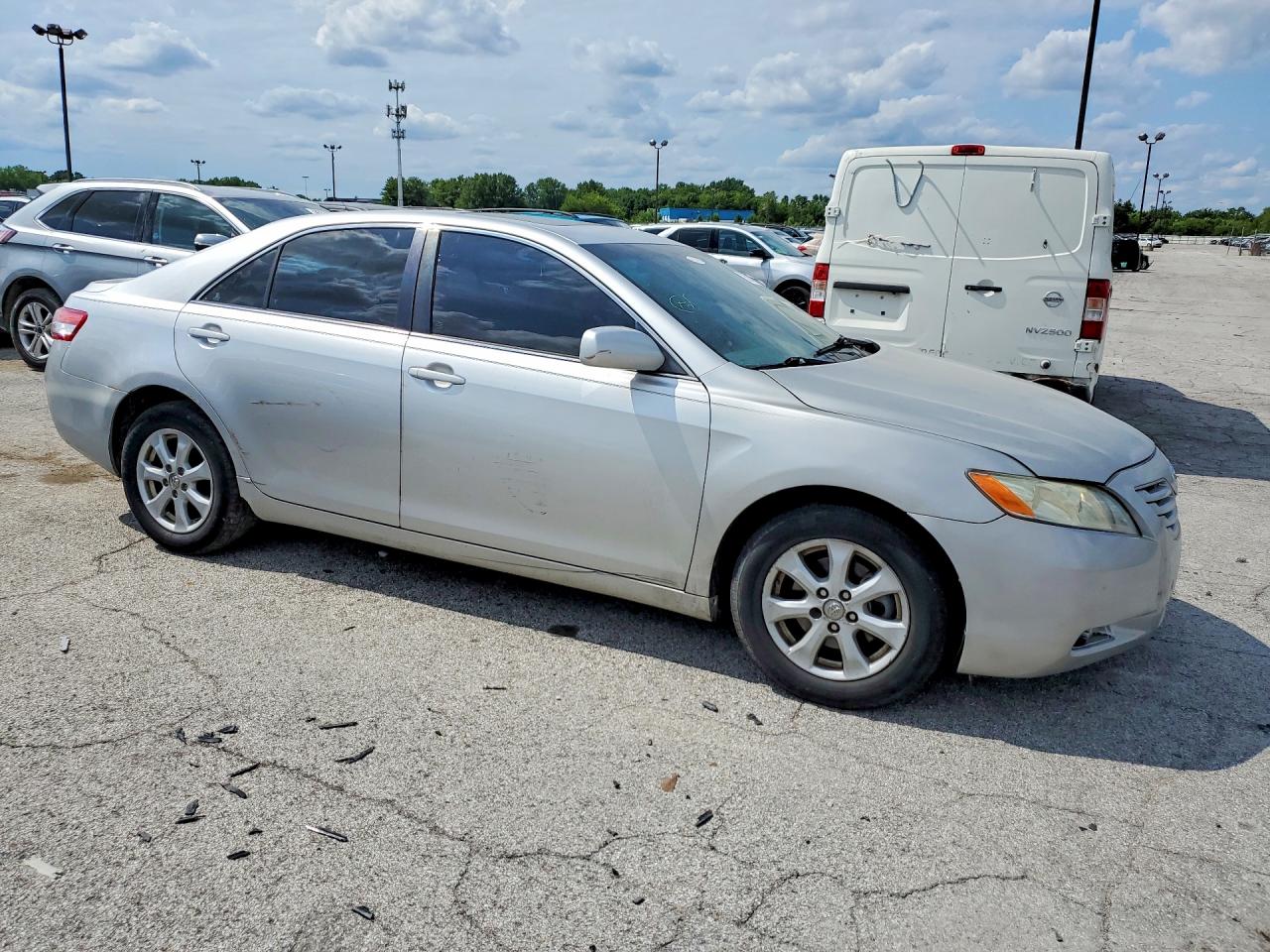 2011 Toyota Camry Le Серебряный vin: 4T4BF3EK4BR213419