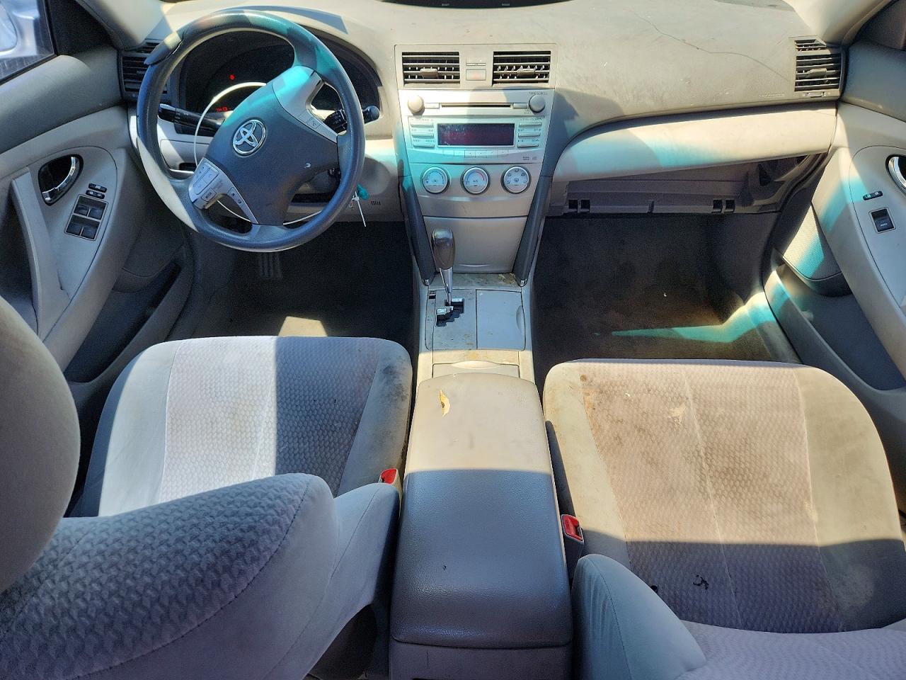 2011 Toyota Camry Le Серебряный vin: 4T4BF3EK4BR213419