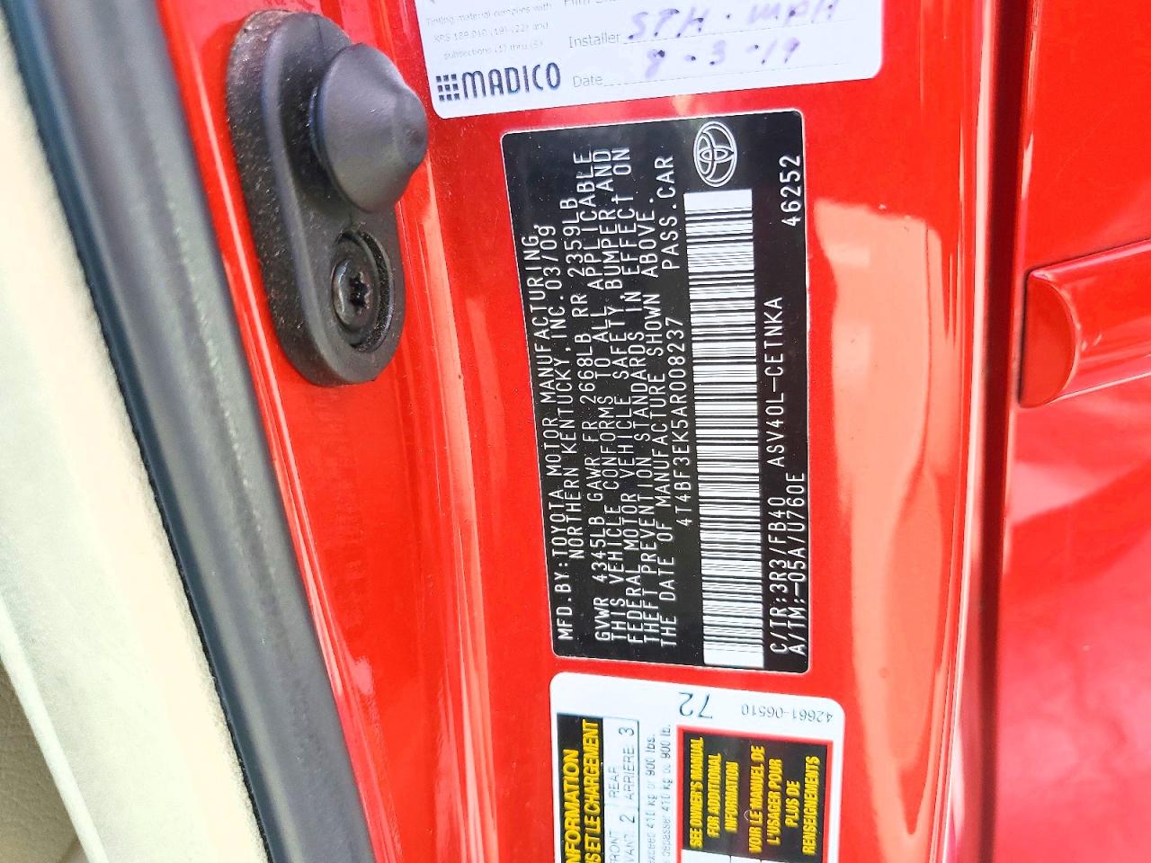 2010 Toyota Camry Le Red vin: 4T4BF3EK5AR008237