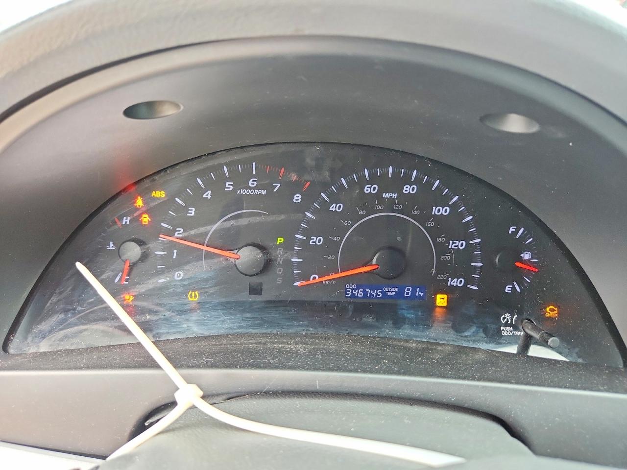 2010 Toyota Camry Le Серебряный vin: 4T4BF3EK5AR010117