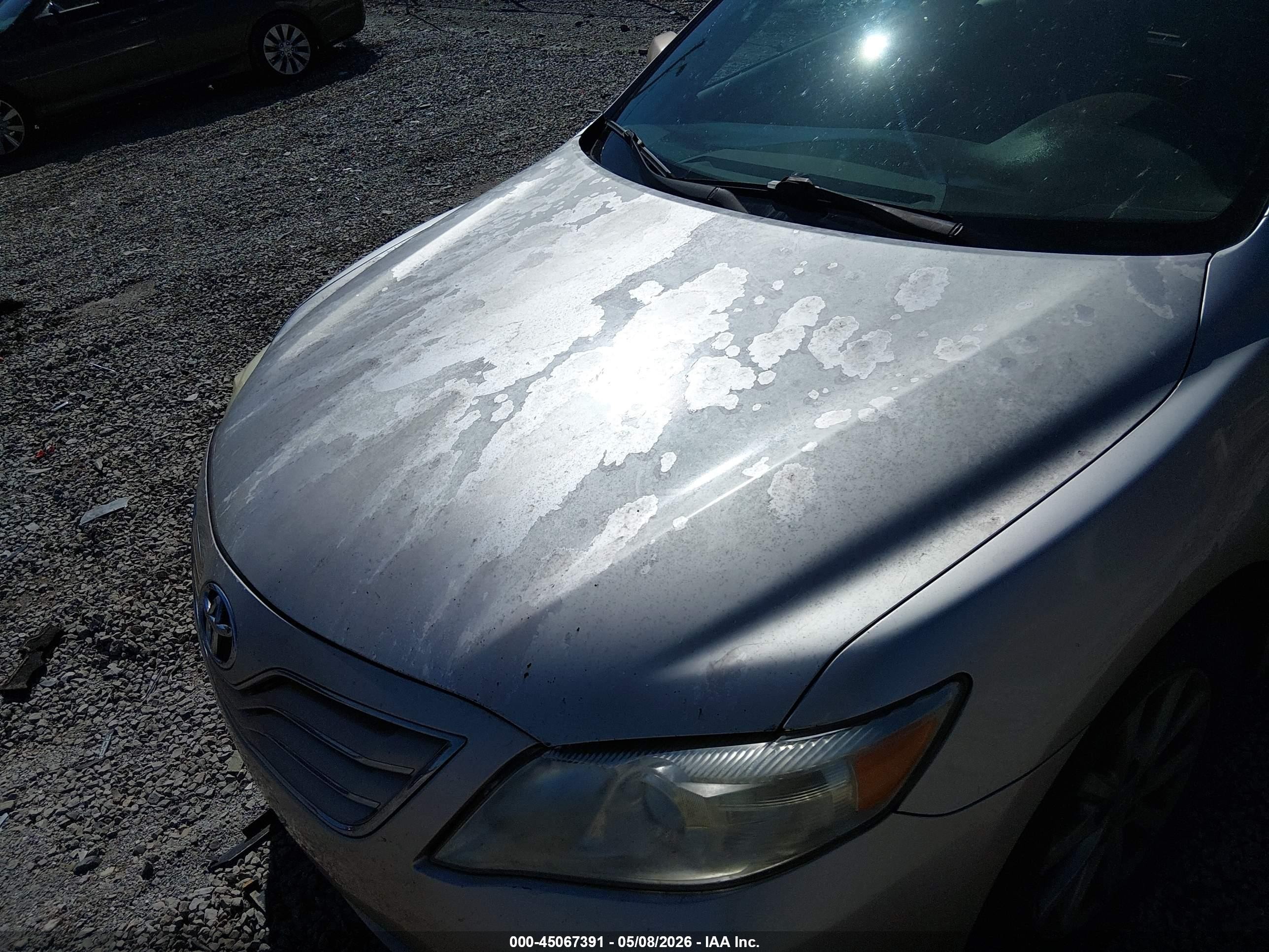 2010 Toyota Camry Xle Gold vin: 4T4BF3EK5AR023367