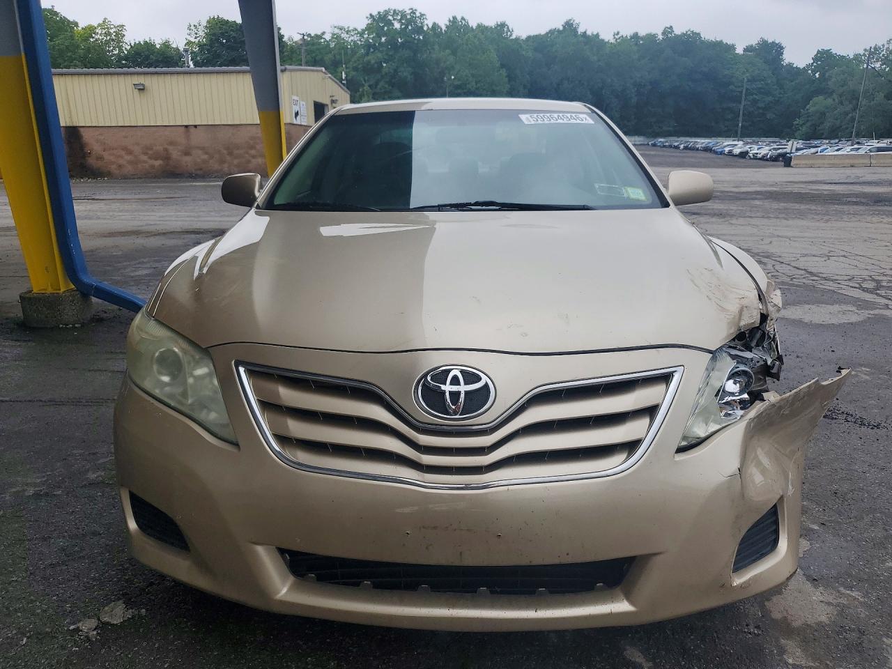 2010 Toyota Camry Le Beige vin: 4T4BF3EK5AR023899