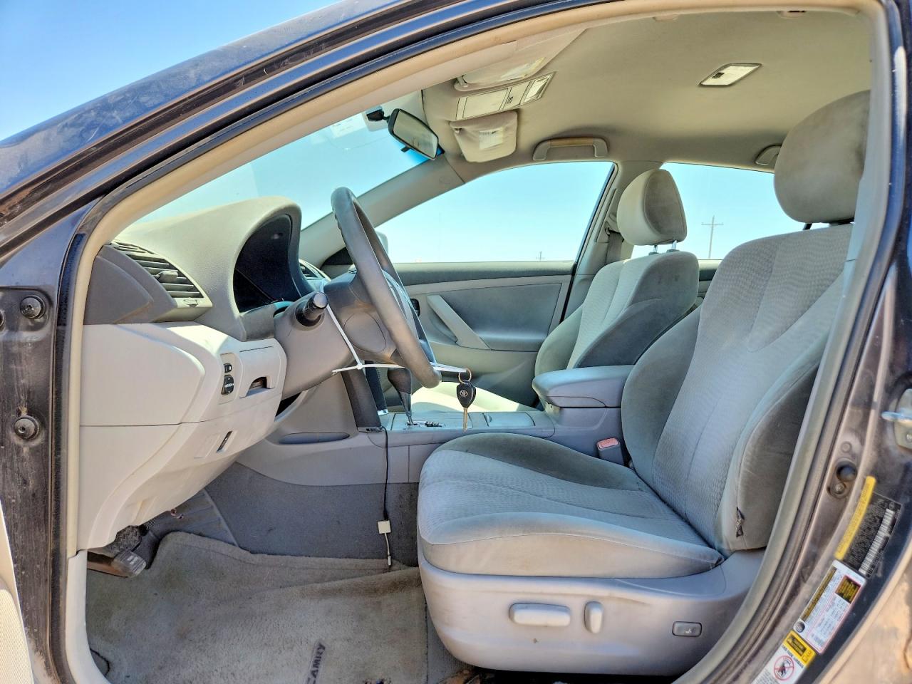 2010 Toyota Camry Le Gray vin: 4T4BF3EK5AR027547
