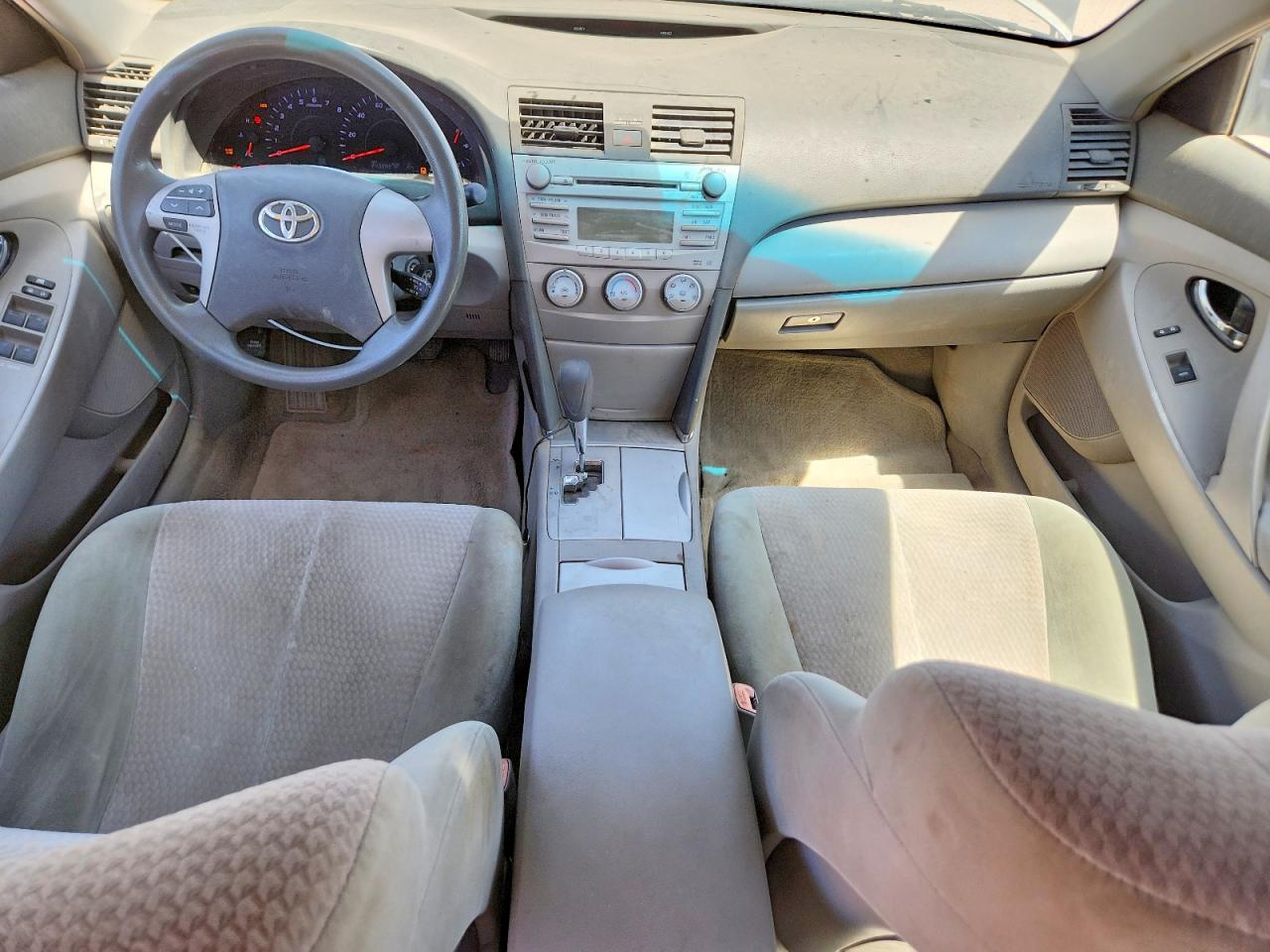 2010 Toyota Camry Le Gray vin: 4T4BF3EK5AR027547