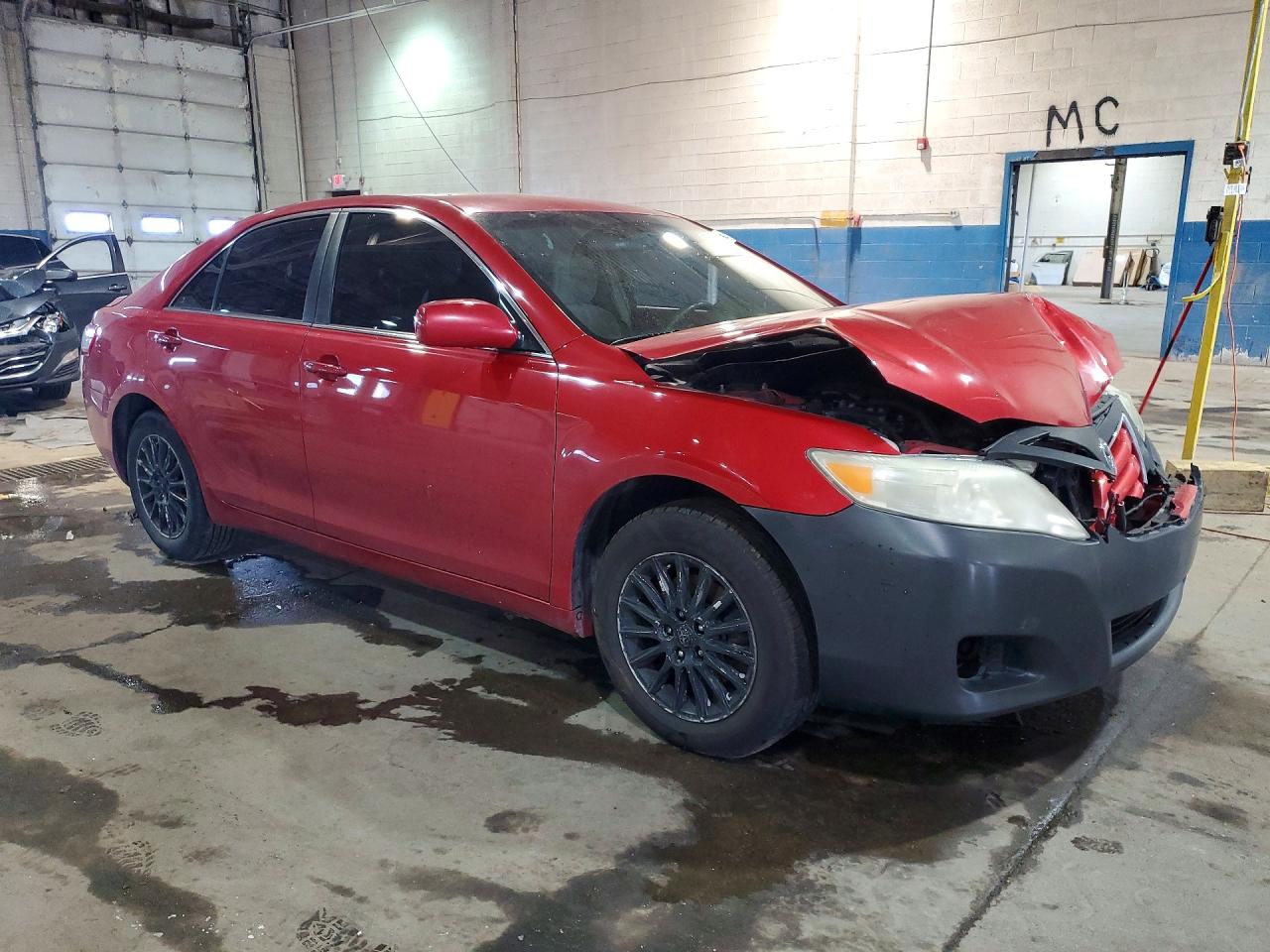 2010 Toyota Camry Le Red vin: 4T4BF3EK5AR041514