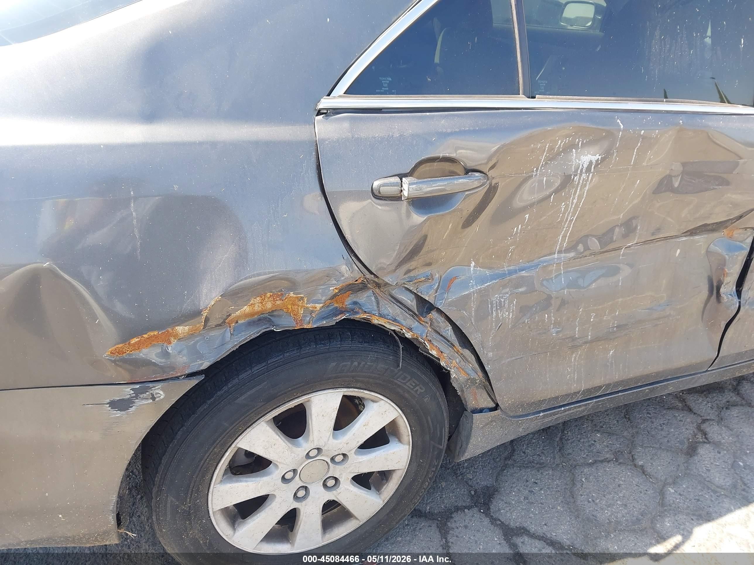 2010 Toyota Camry Le Серый vin: 4T4BF3EK5AR053100