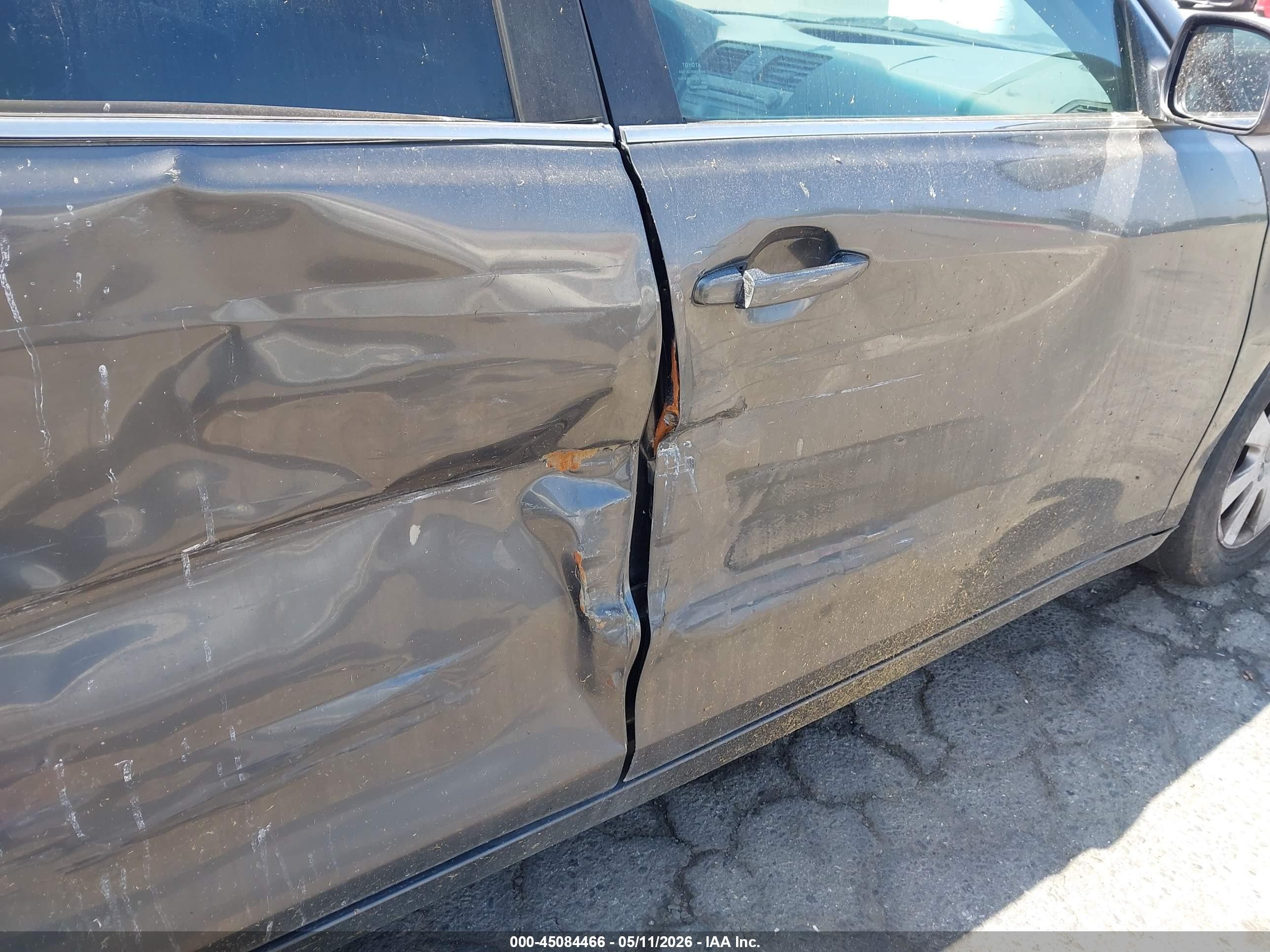 2010 Toyota Camry Le Серый vin: 4T4BF3EK5AR053100