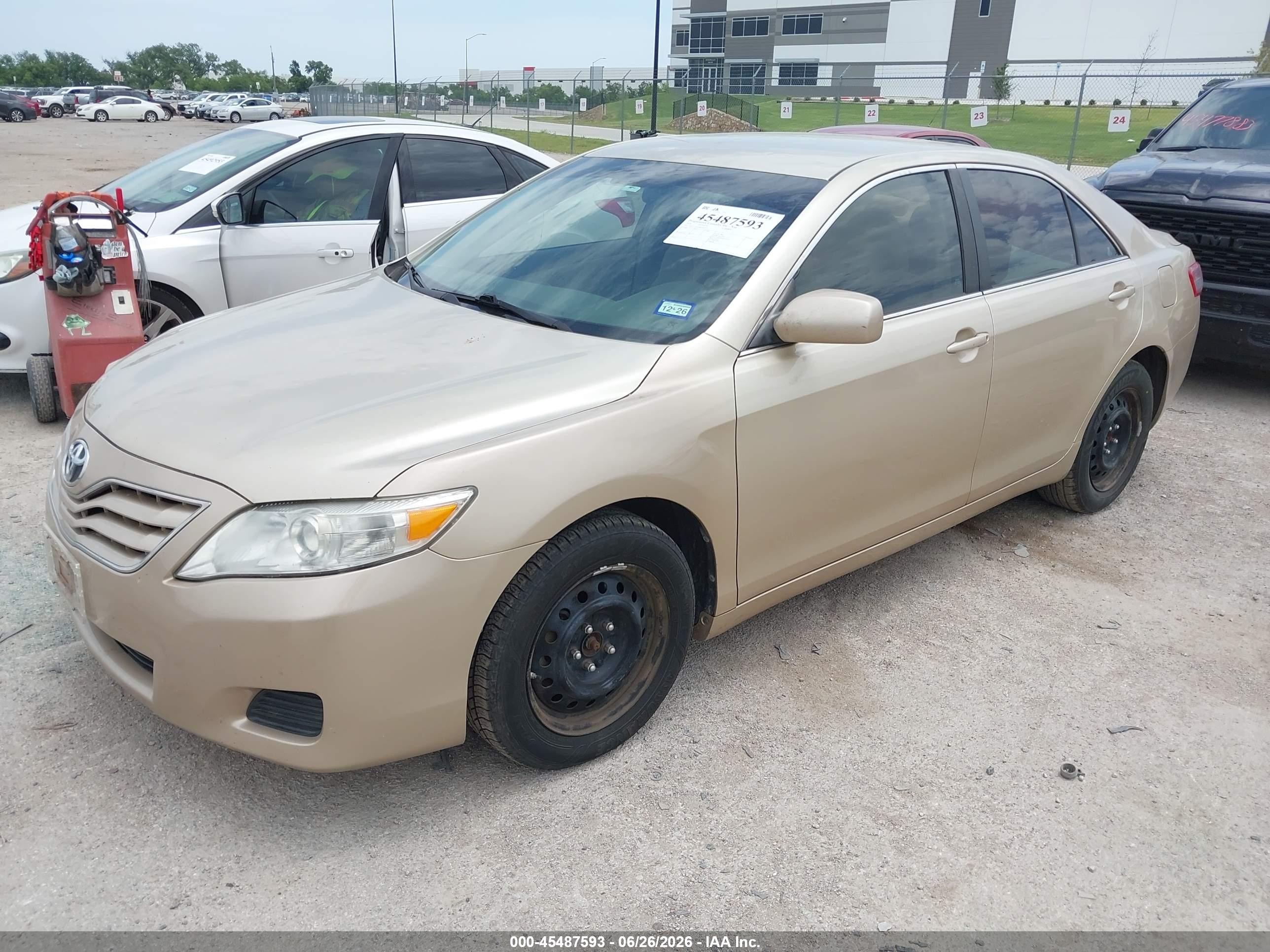 2010 Toyota Camry   Gold vin: 4T4BF3EK5AR055655