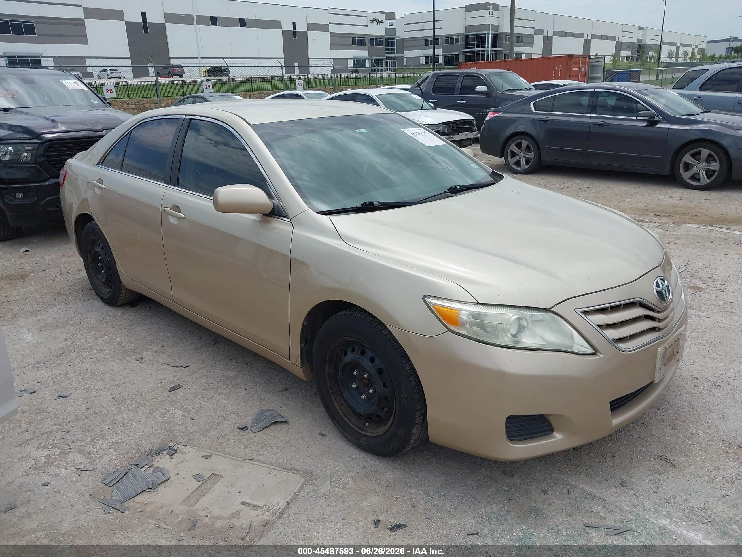2010 Toyota Camry   Gold vin: 4T4BF3EK5AR055655