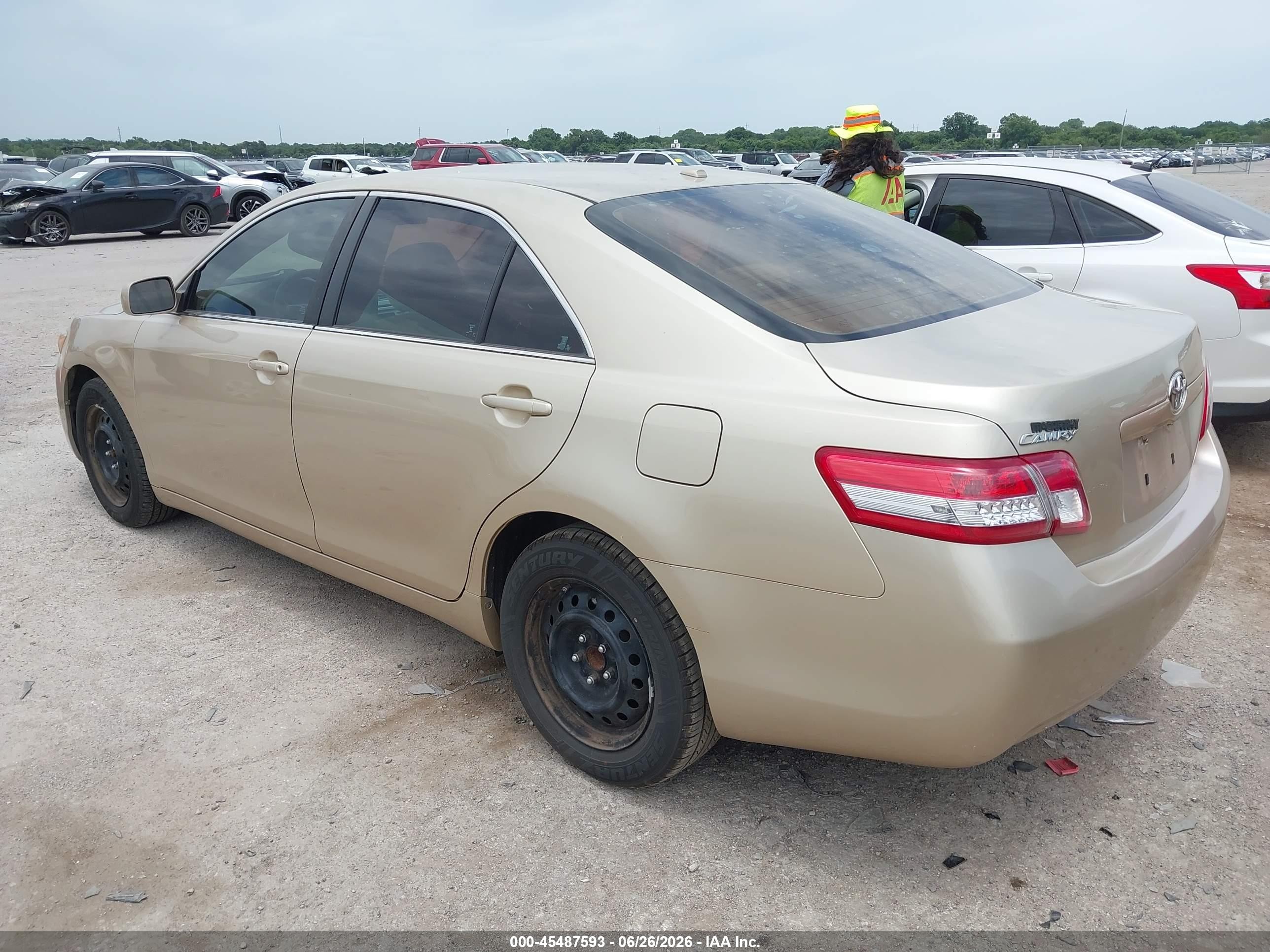 2010 Toyota Camry   Gold vin: 4T4BF3EK5AR055655